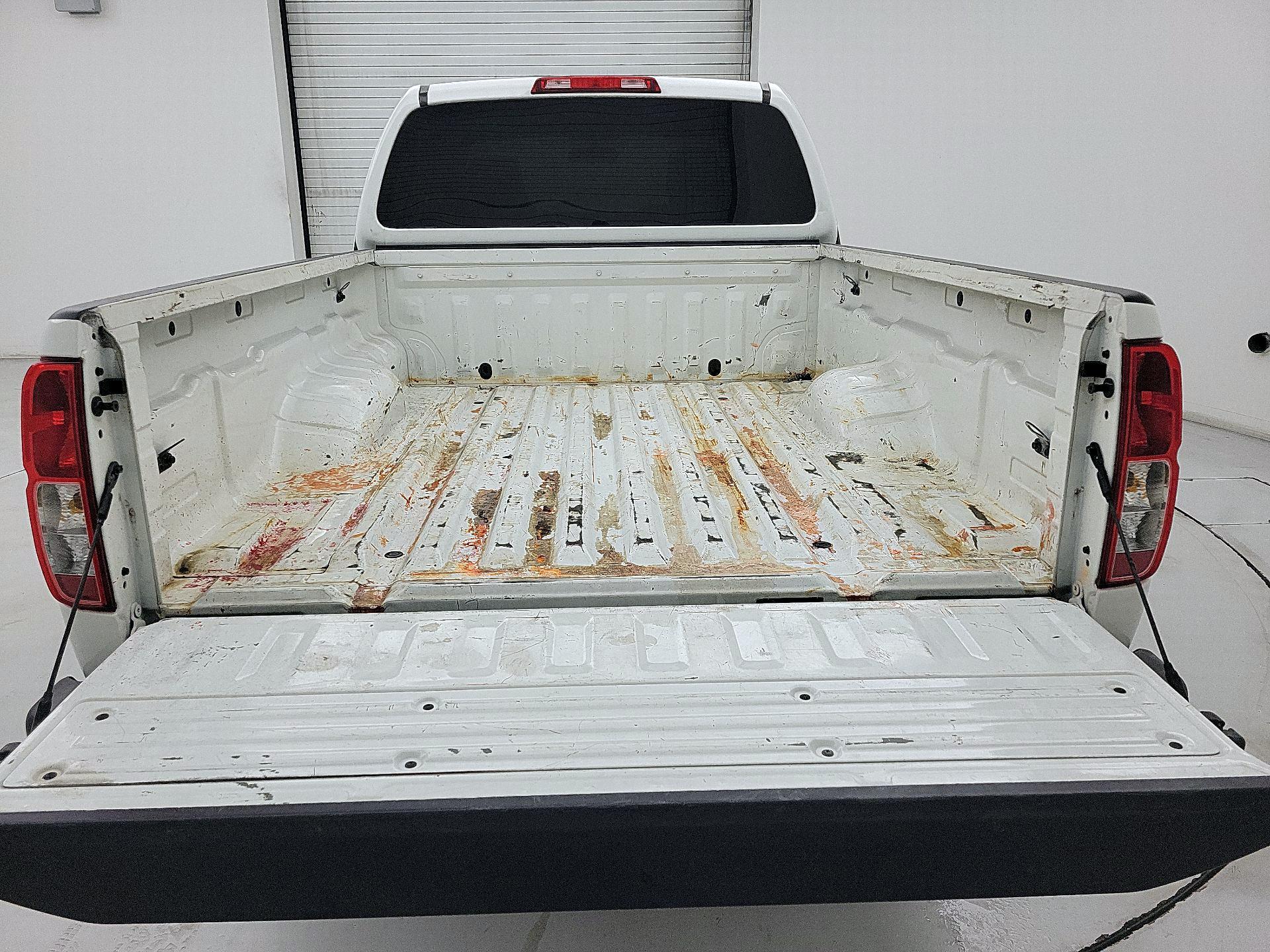 Thumbnail: 2016 Nissan Frontier - 19