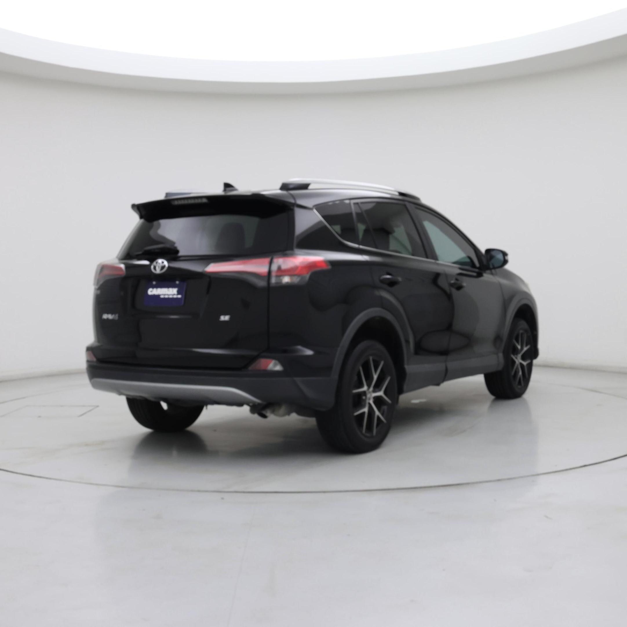 Thumbnail: 2018 Toyota RAV4 - 8