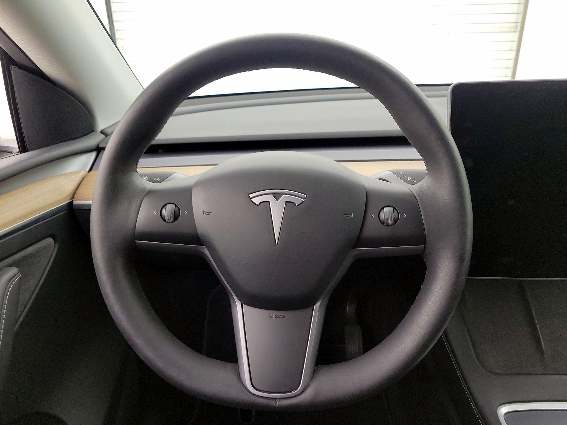 Thumbnail: 2022 Tesla Model Y - 10