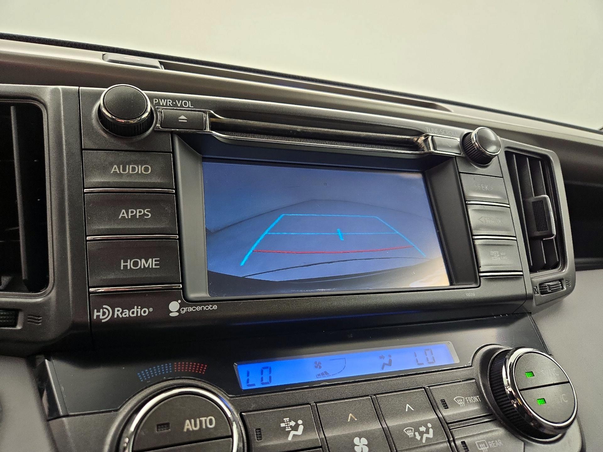 Thumbnail: 2015 Toyota RAV4 - 14