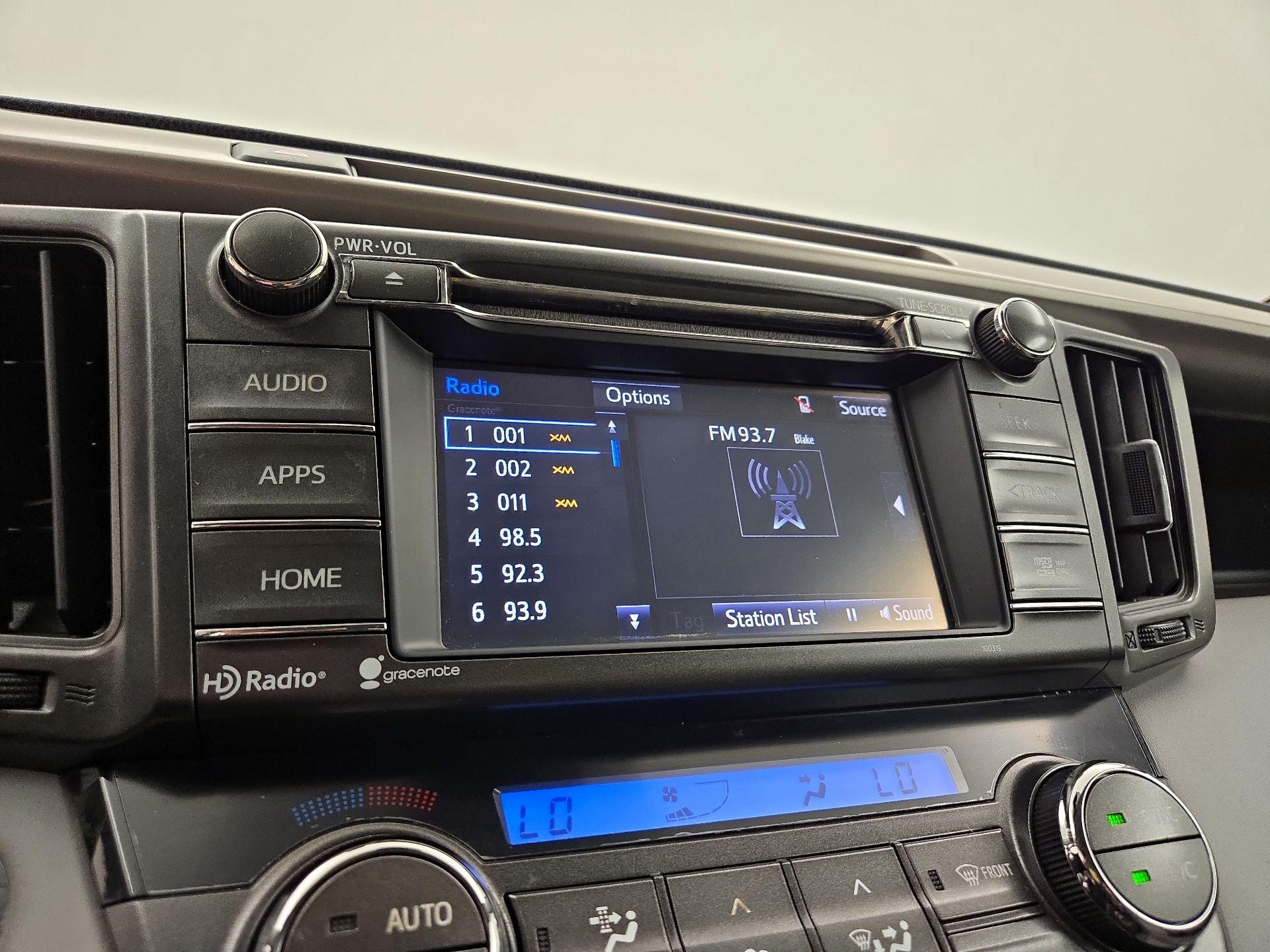 Thumbnail: 2015 Toyota RAV4 - 15