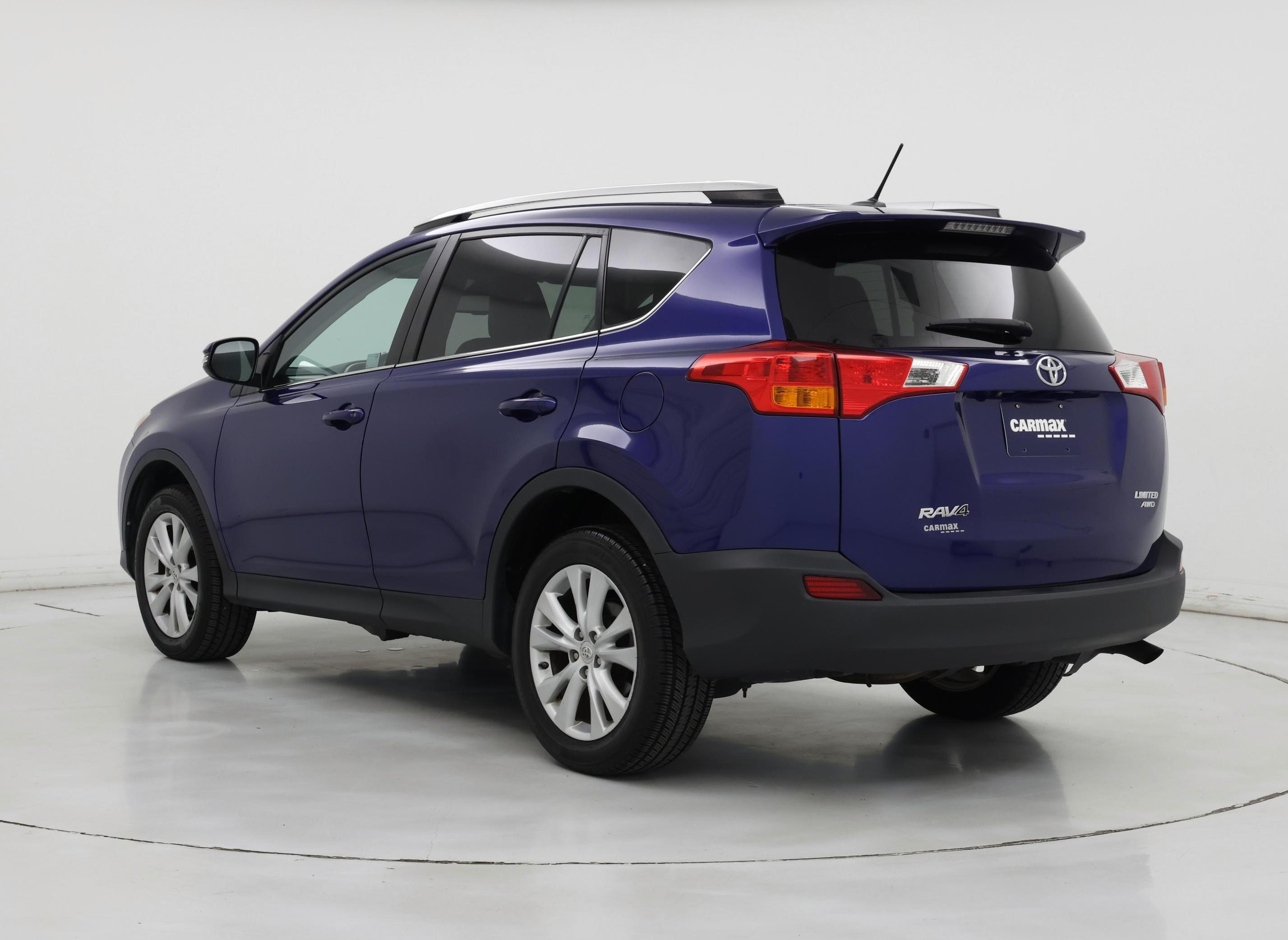 Thumbnail: 2015 Toyota RAV4 - 2