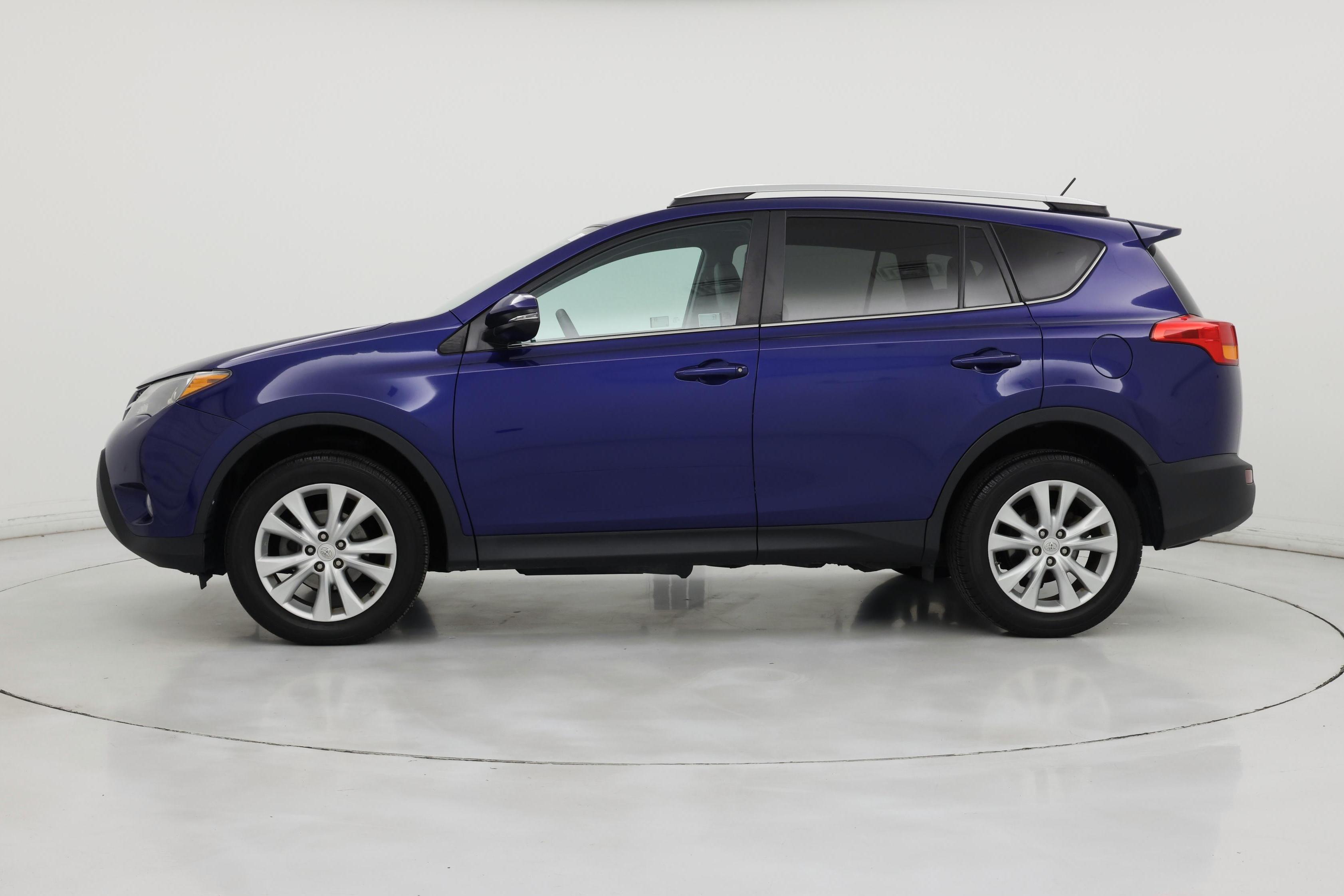 Thumbnail: 2015 Toyota RAV4 - 3