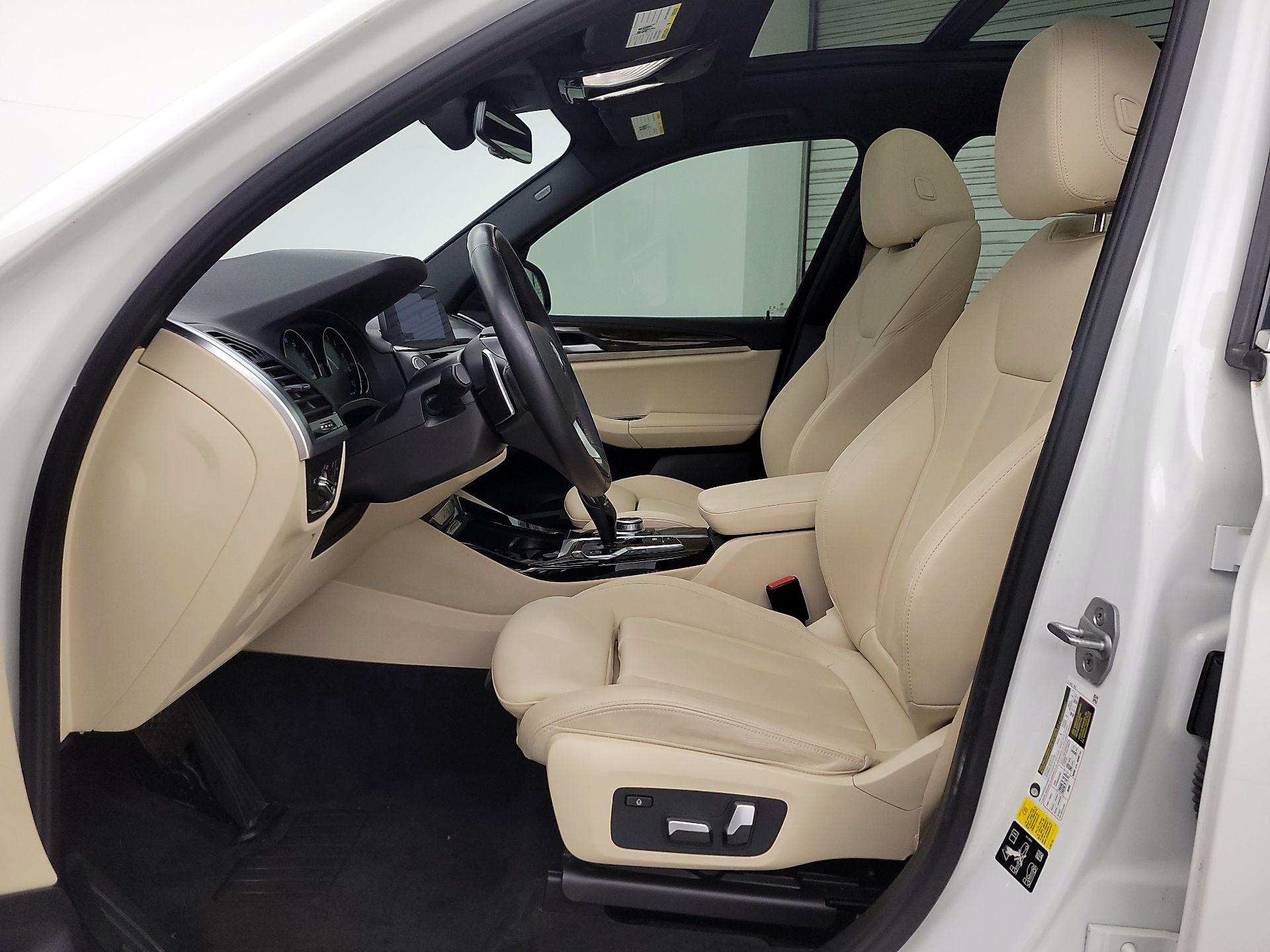 Thumbnail: 2021 BMW X3 - 11