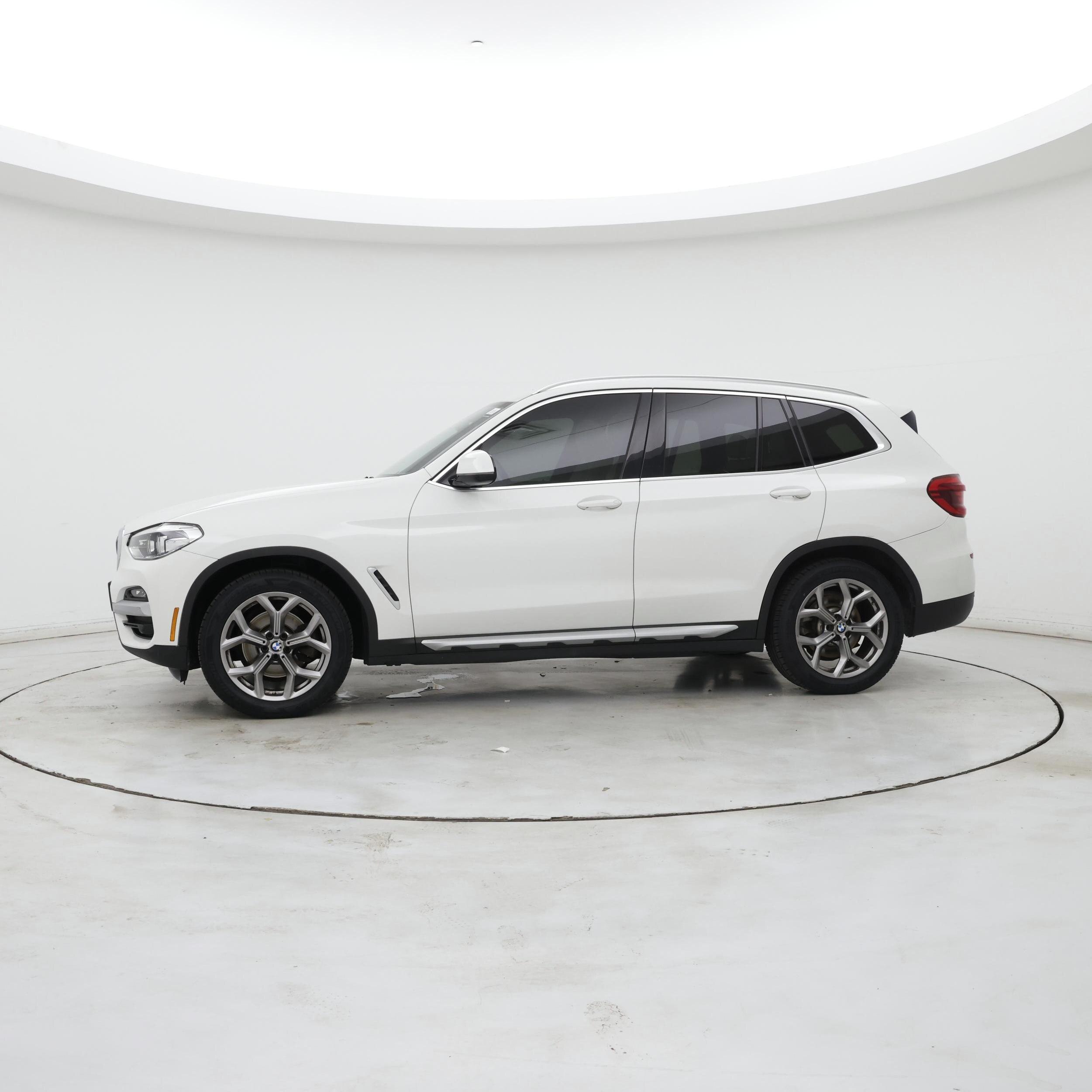 Thumbnail: 2021 BMW X3 - 3