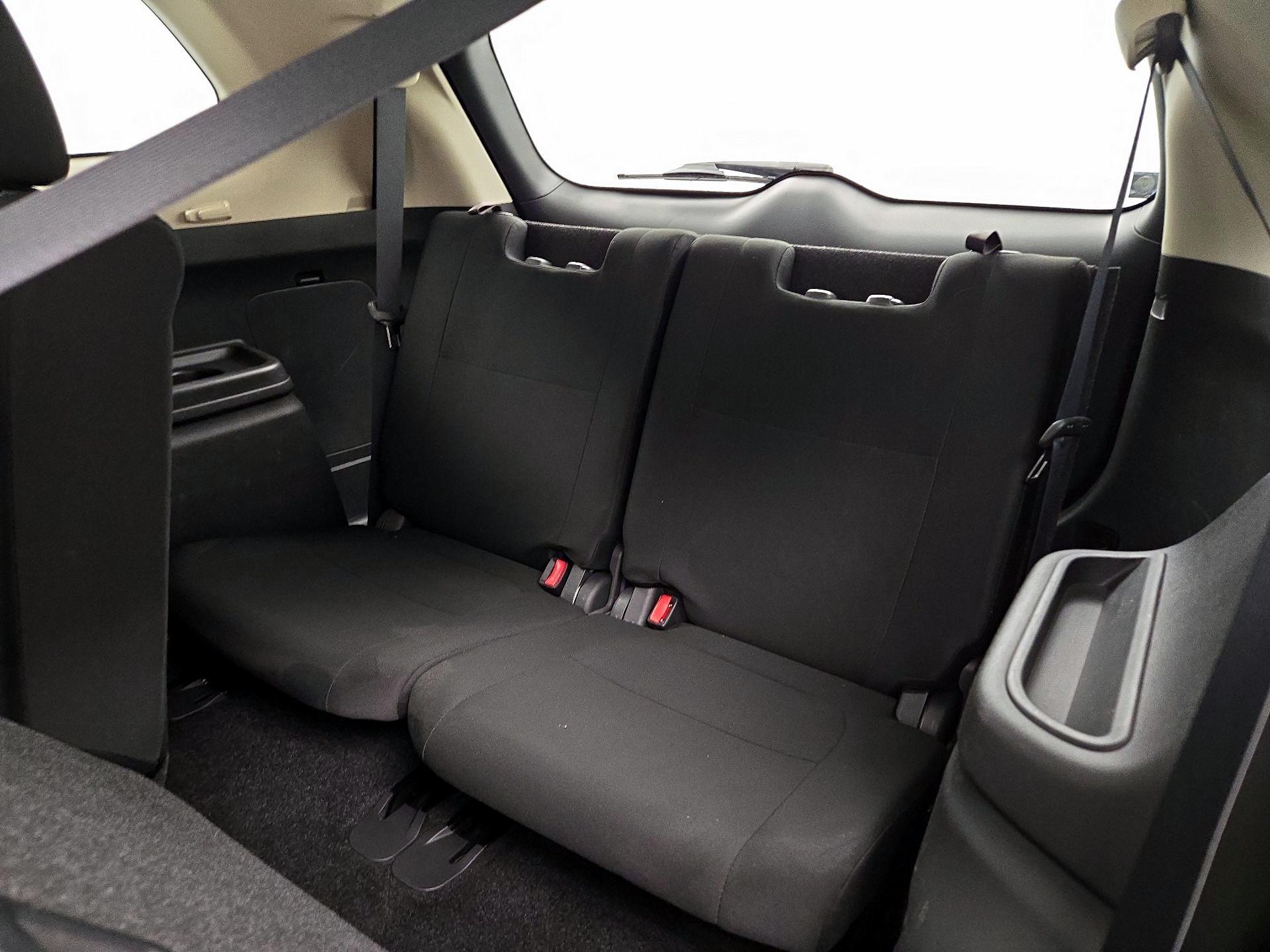 Thumbnail: 2014 Mitsubishi Outlander - 20
