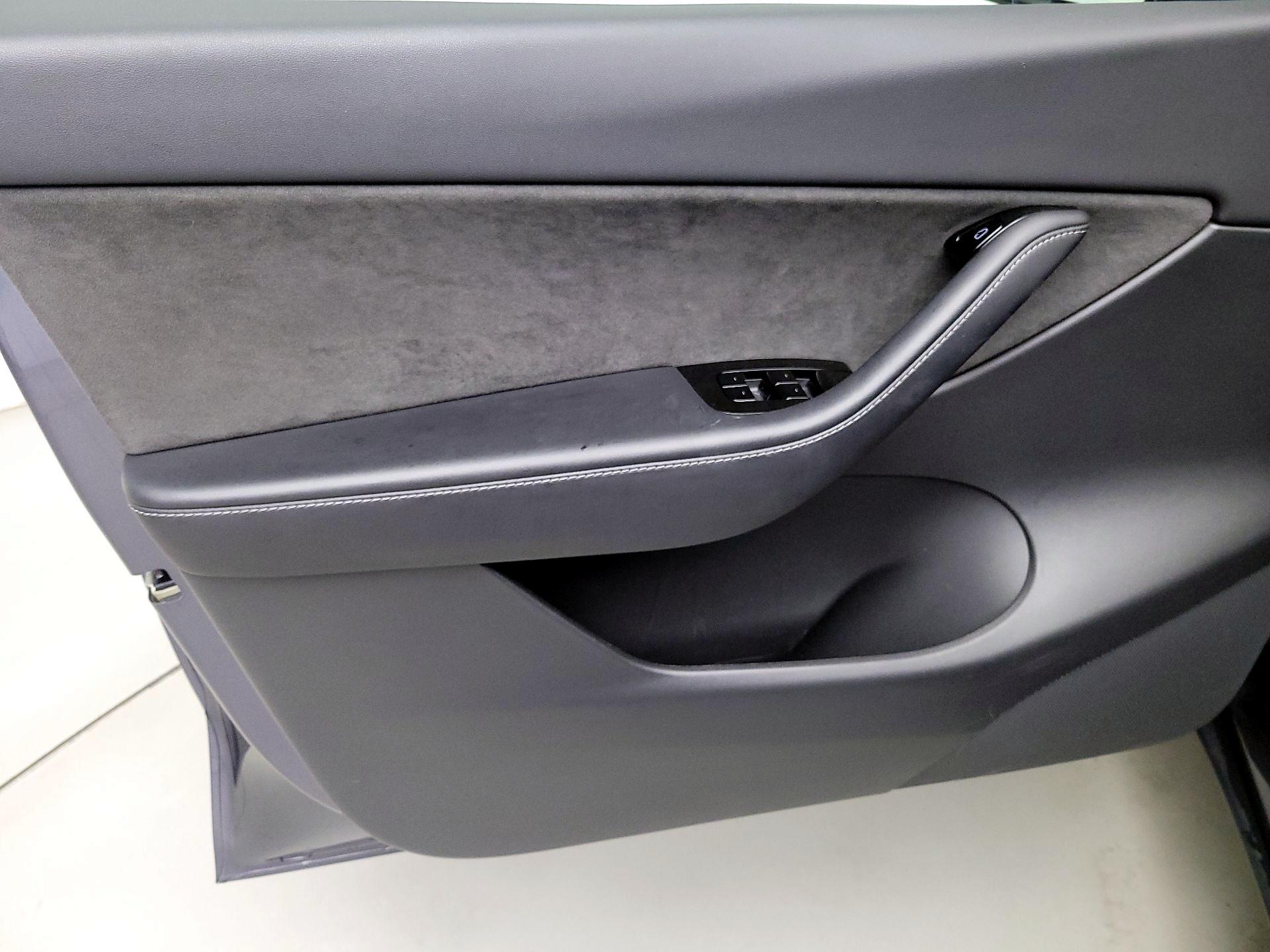 Thumbnail: 2021 Tesla Model Y - 12