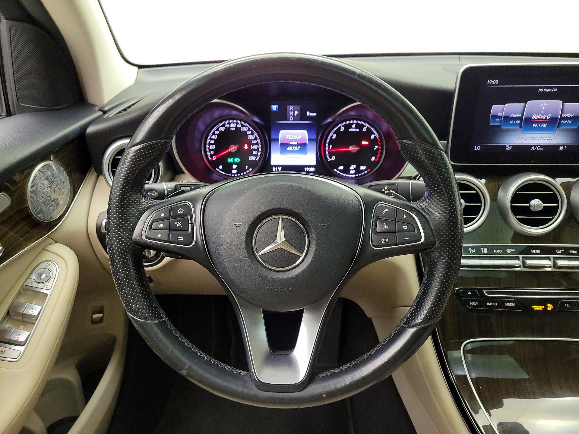 Thumbnail: 2016 Mercedes-Benz GLC - 10