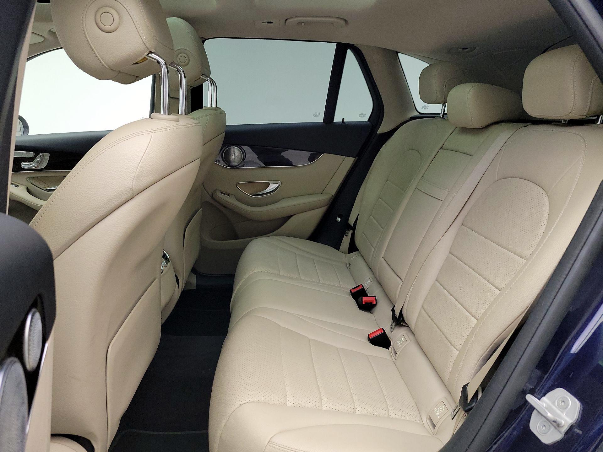 Thumbnail: 2016 Mercedes-Benz GLC - 19