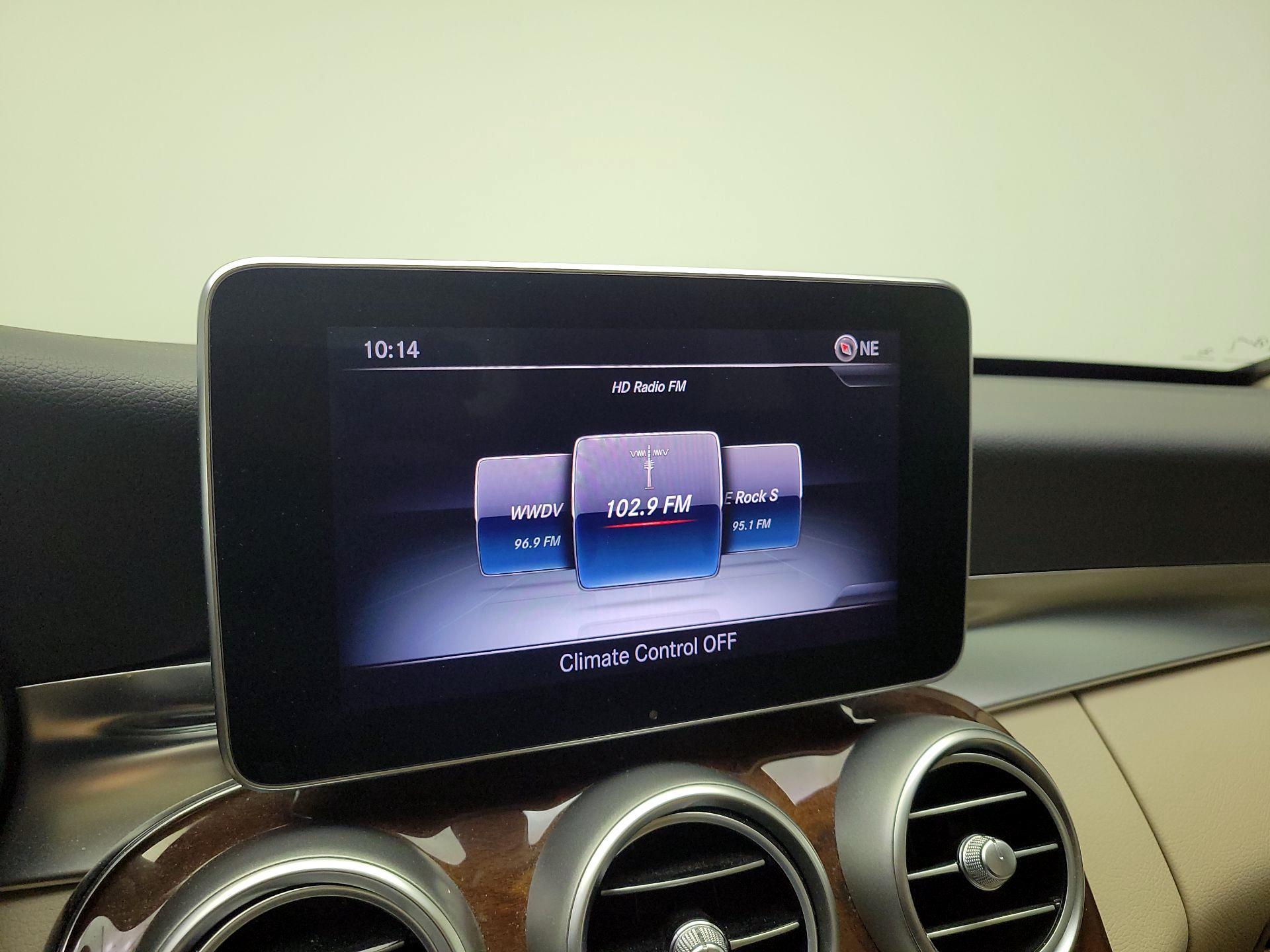 Thumbnail: 2015 Mercedes-Benz C-Class - 16