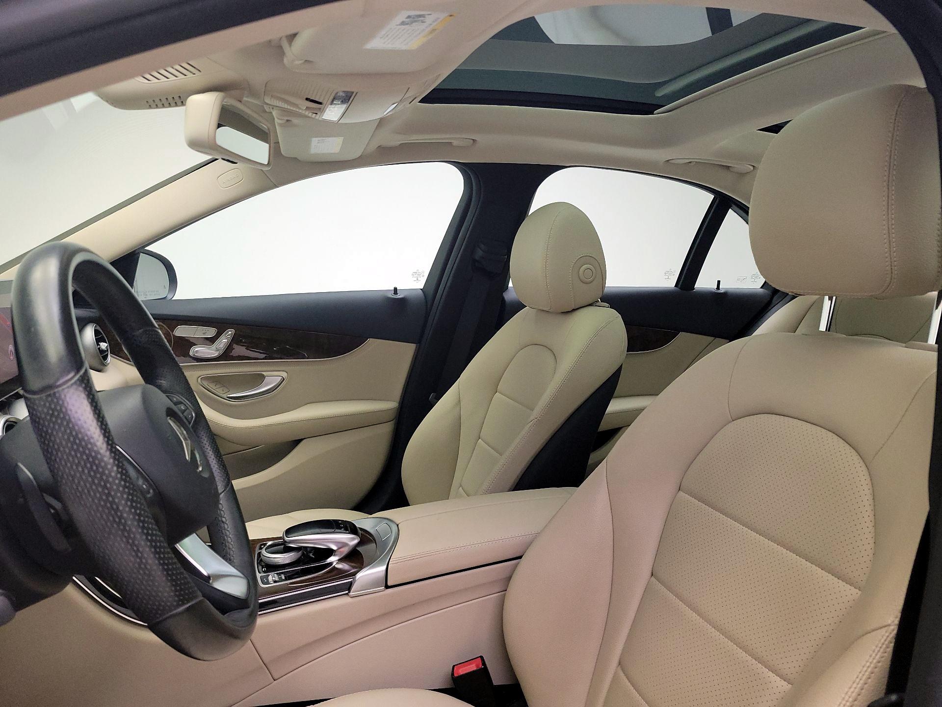 Thumbnail: 2015 Mercedes-Benz C-Class - 20