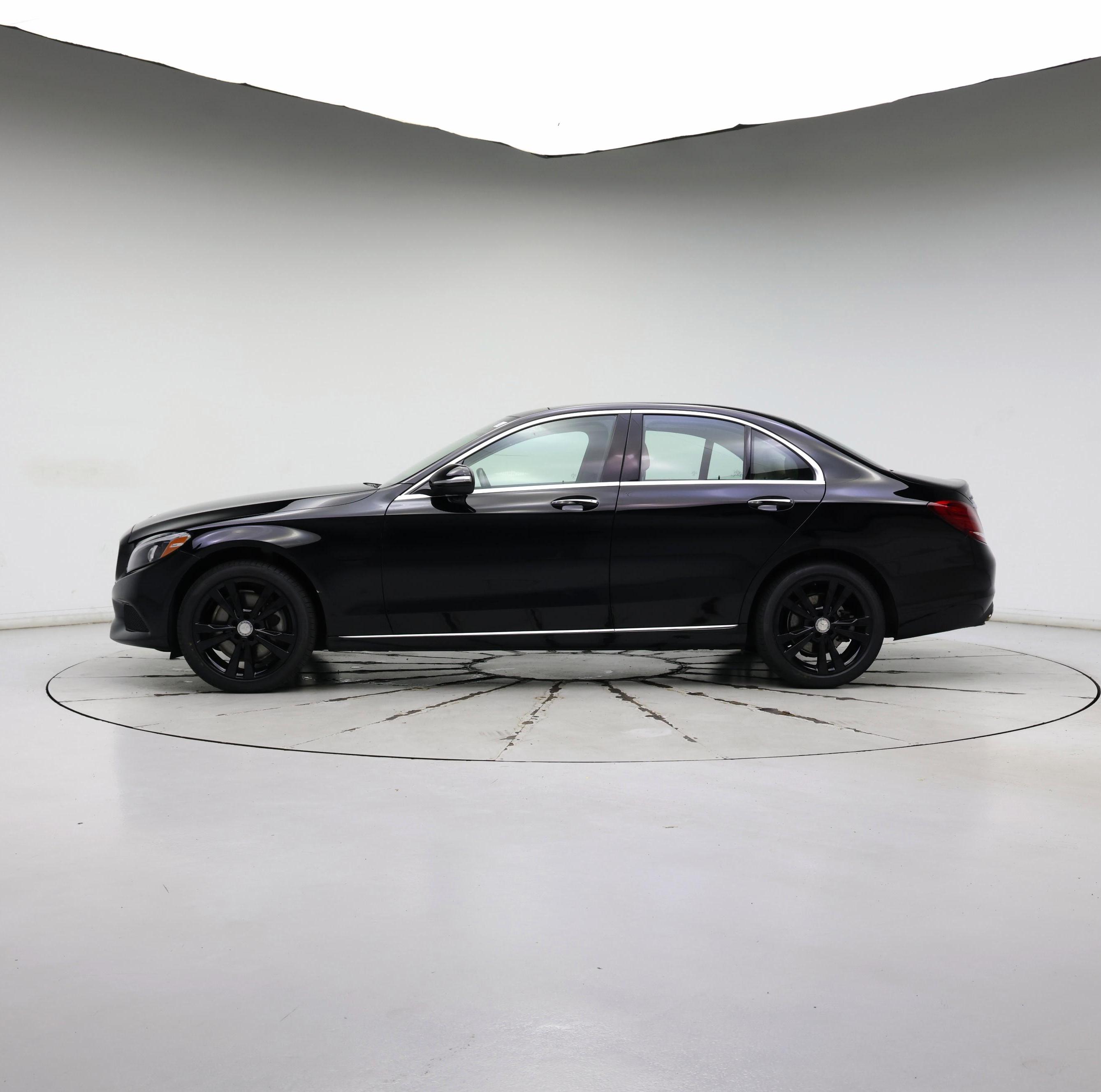 Thumbnail: 2015 Mercedes-Benz C-Class - 3
