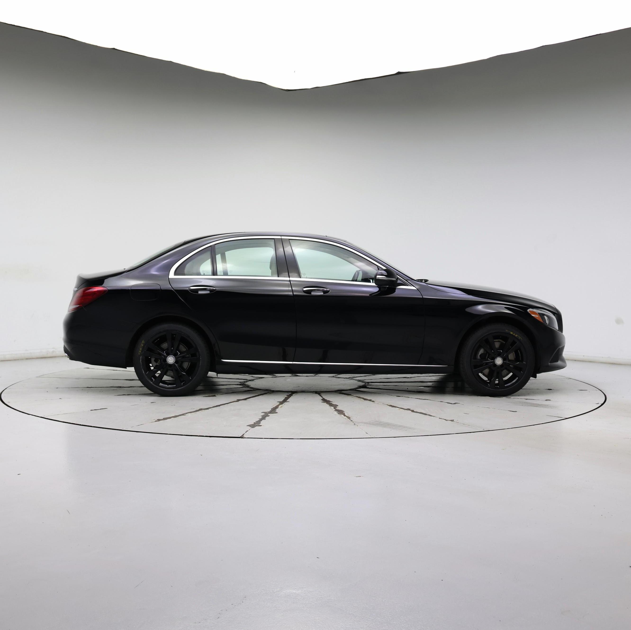 Thumbnail: 2015 Mercedes-Benz C-Class - 7