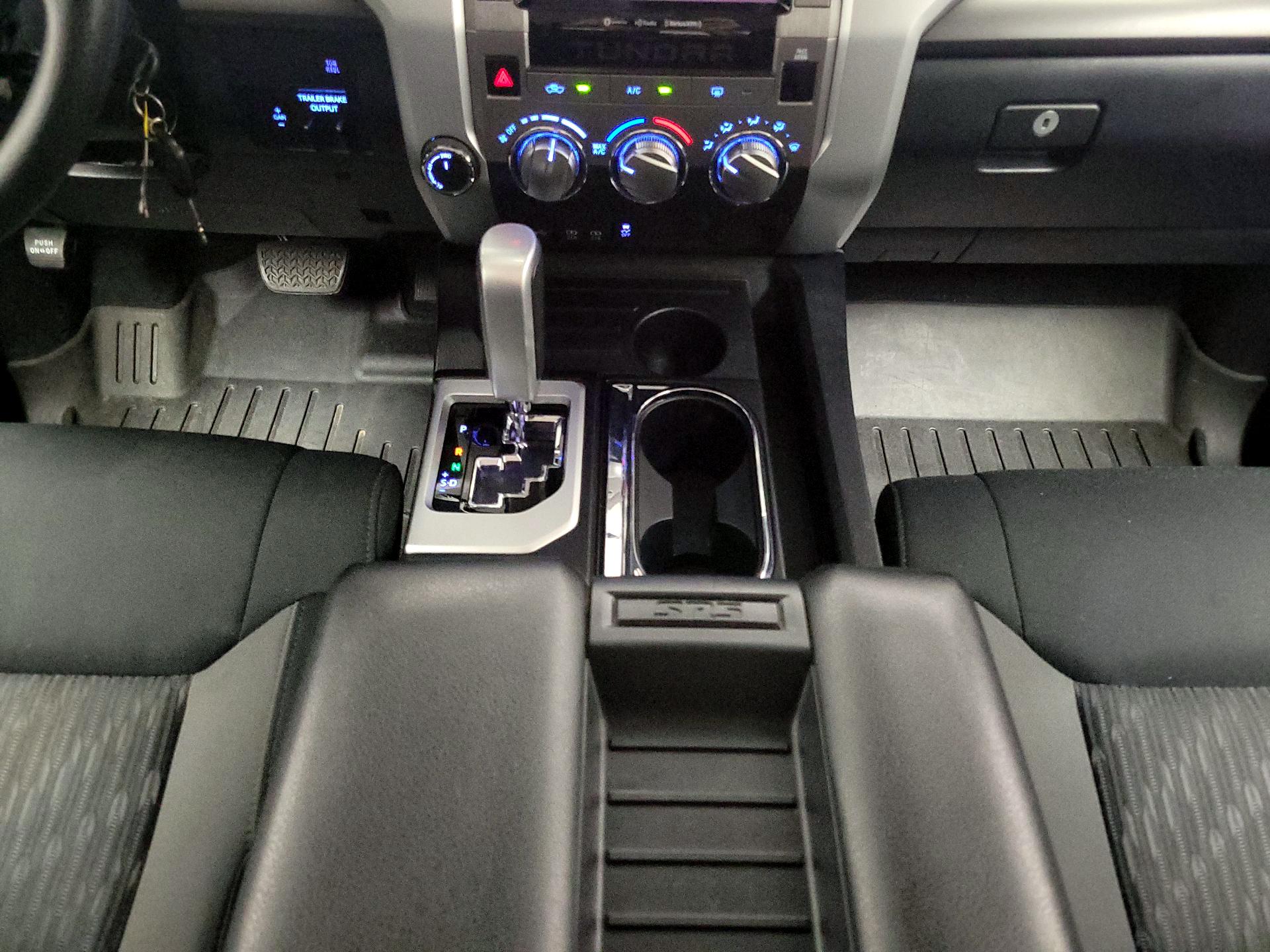 Thumbnail: 2020 Toyota Tundra - 18