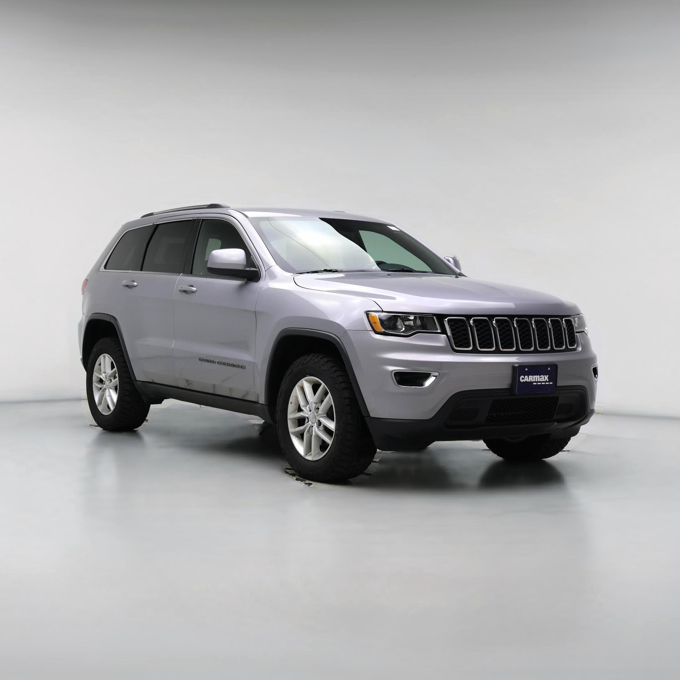 Thumbnail: 2017 Jeep Grand Cherokee - 1