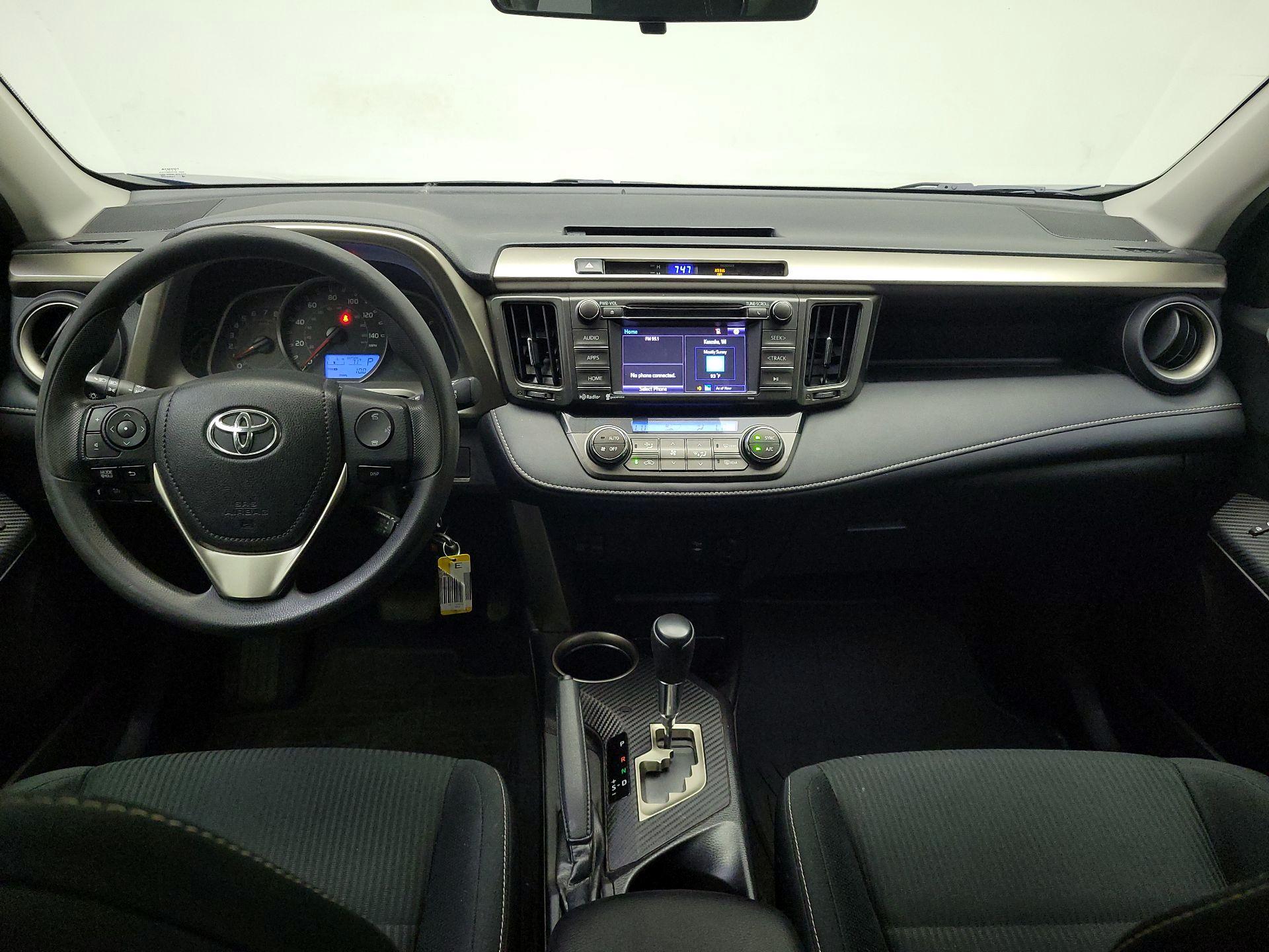 Thumbnail: 2015 Toyota RAV4 - 9