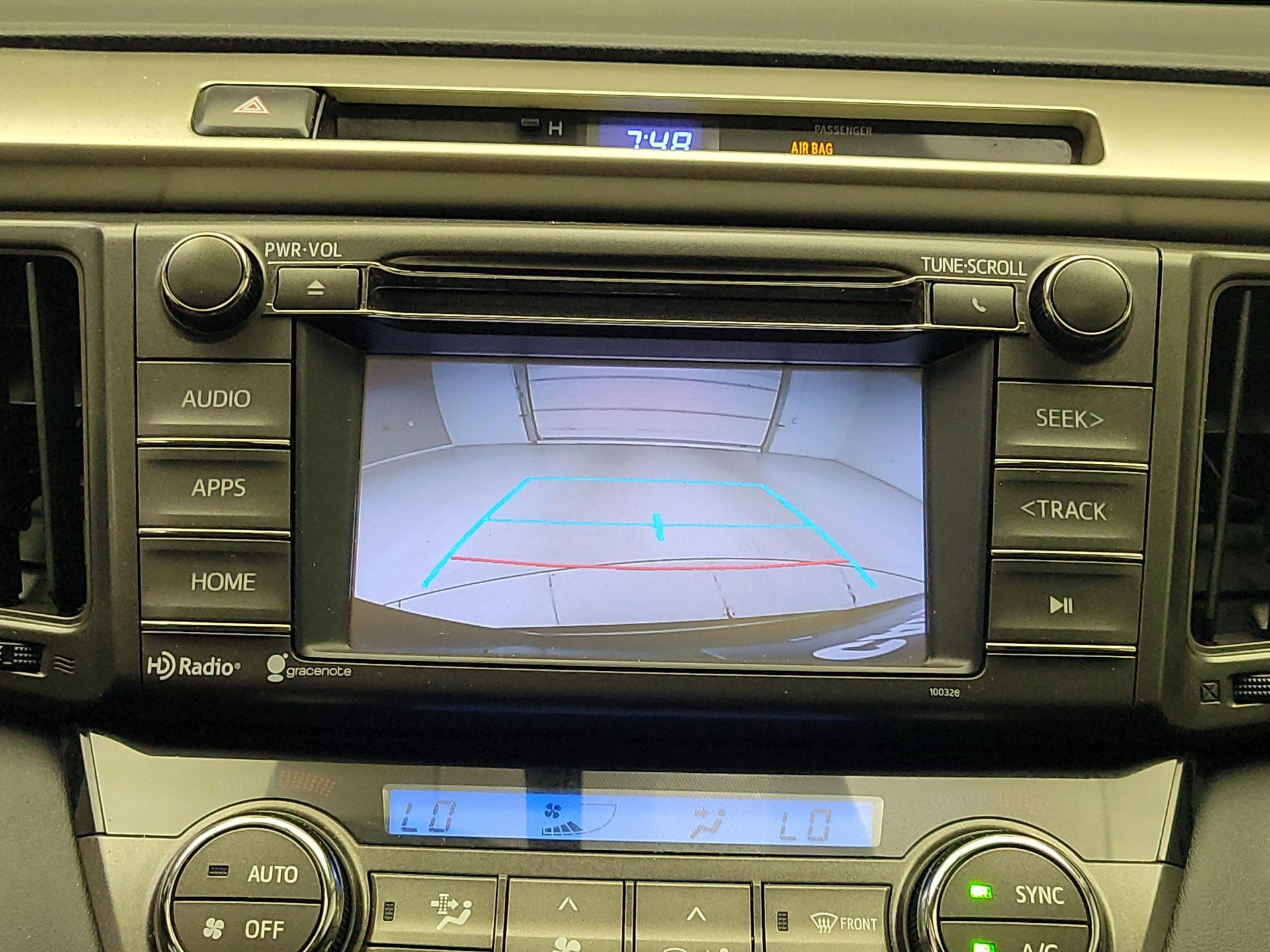 Thumbnail: 2015 Toyota RAV4 - 14
