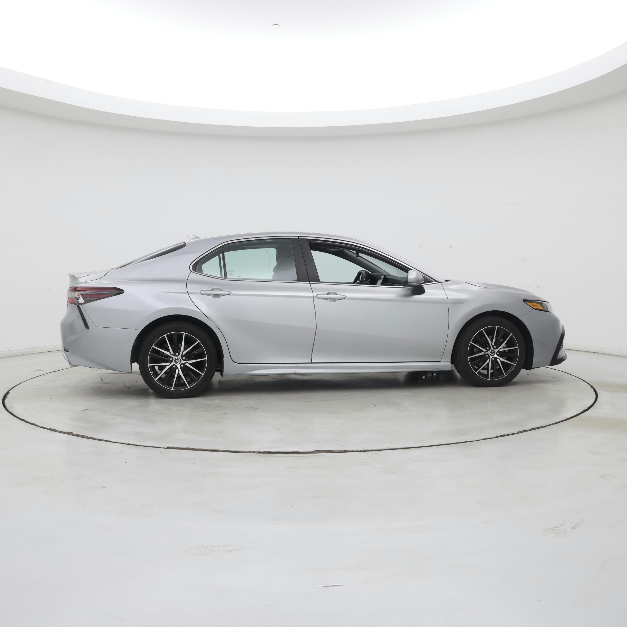 Thumbnail: 2023 Toyota Camry - 7