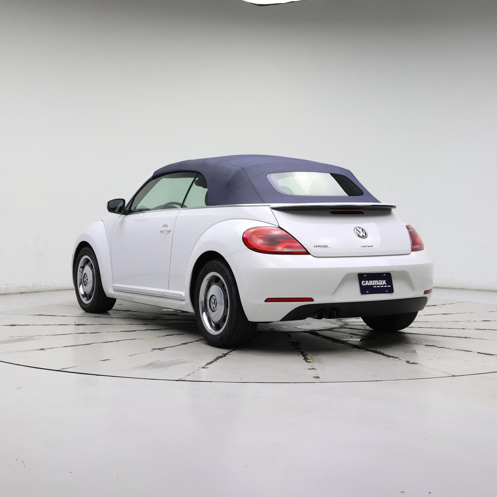 Thumbnail: 2016 Volkswagen Beetle - 2