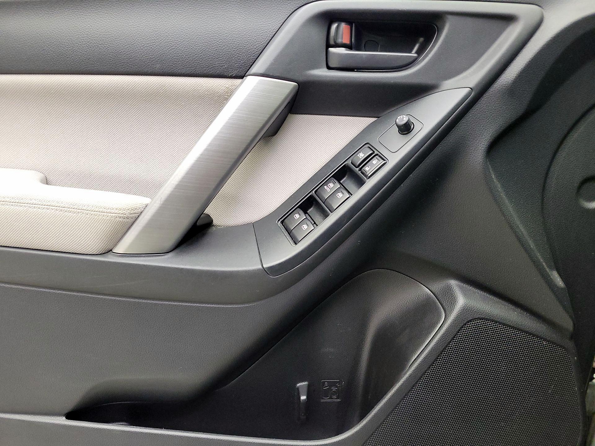 Thumbnail: 2014 Subaru Forester - 12