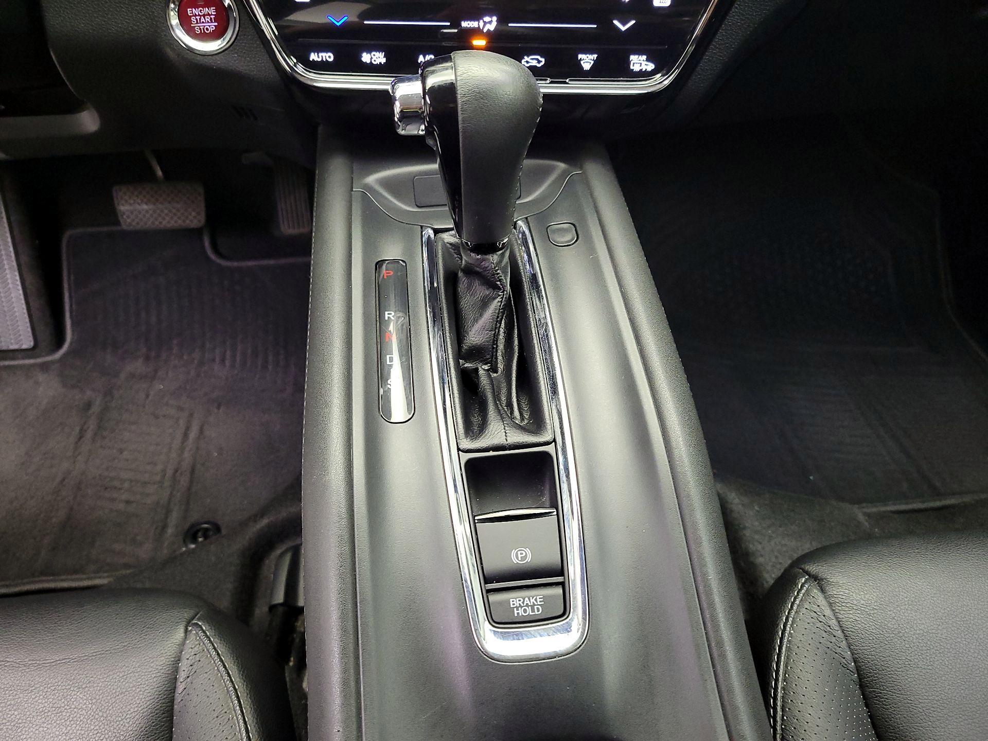 Thumbnail: 2017 Honda HR-V - 17