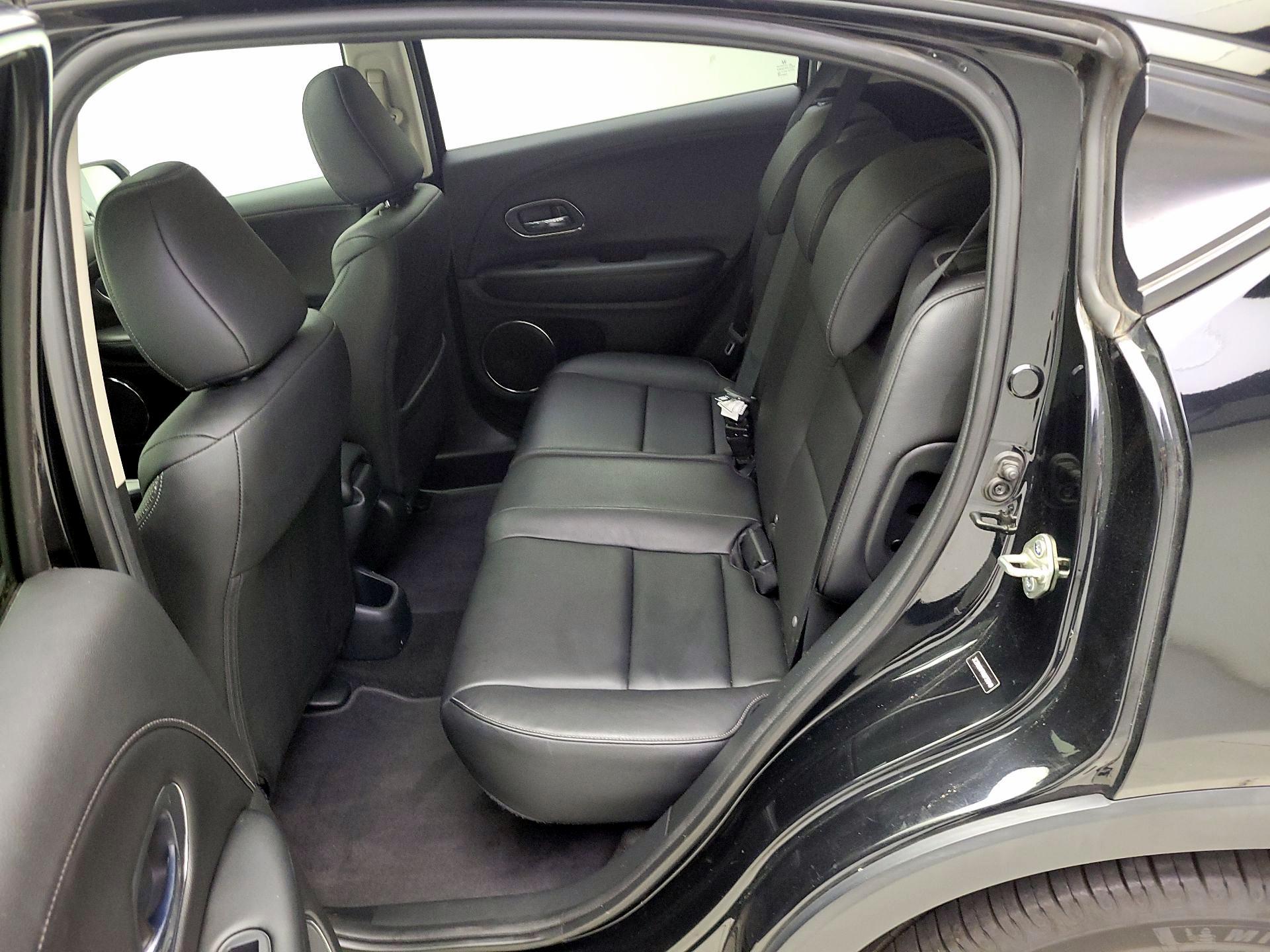 Thumbnail: 2017 Honda HR-V - 19
