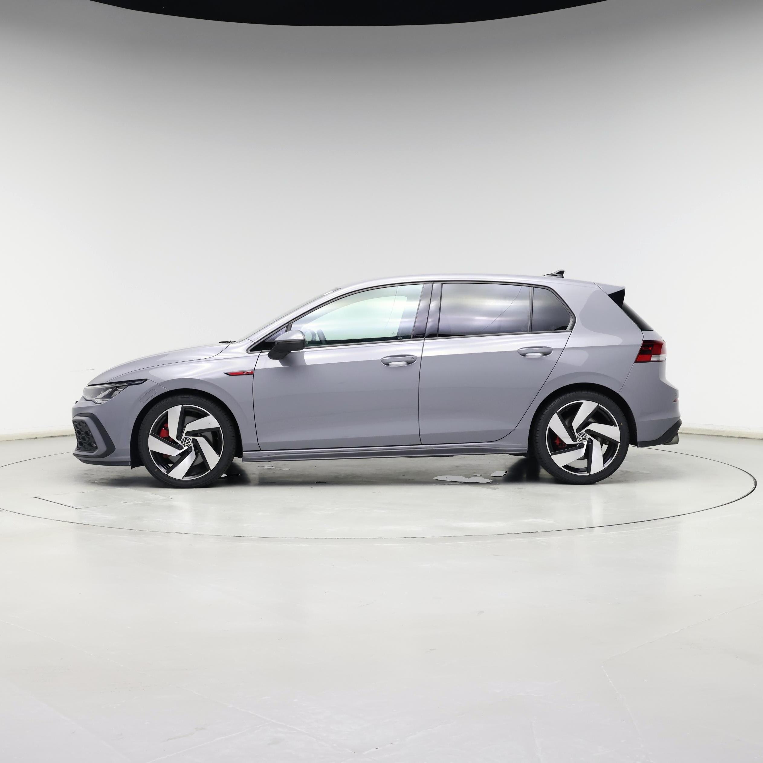 Thumbnail: 2022 Volkswagen Golf - 3