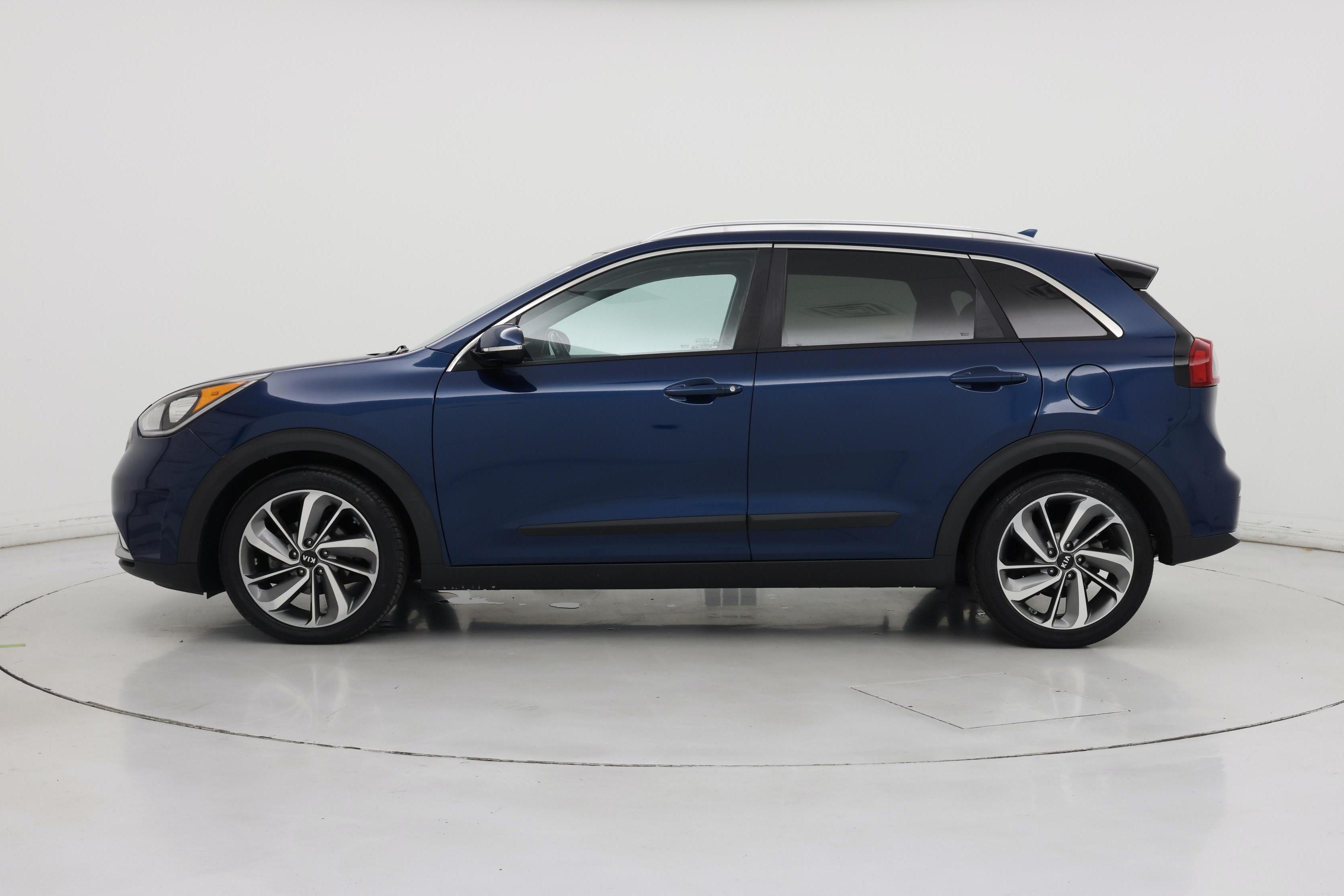 Thumbnail: 2017 Kia Niro - 3