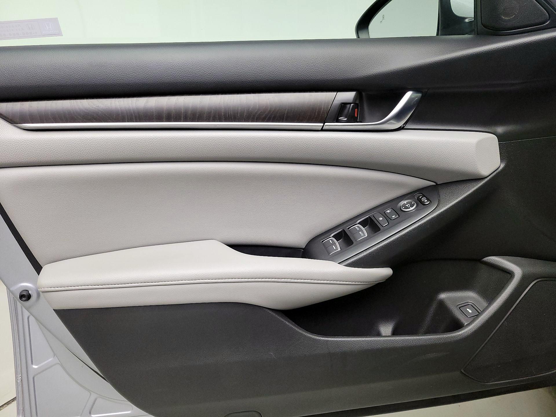 Thumbnail: 2019 Honda Accord - 12