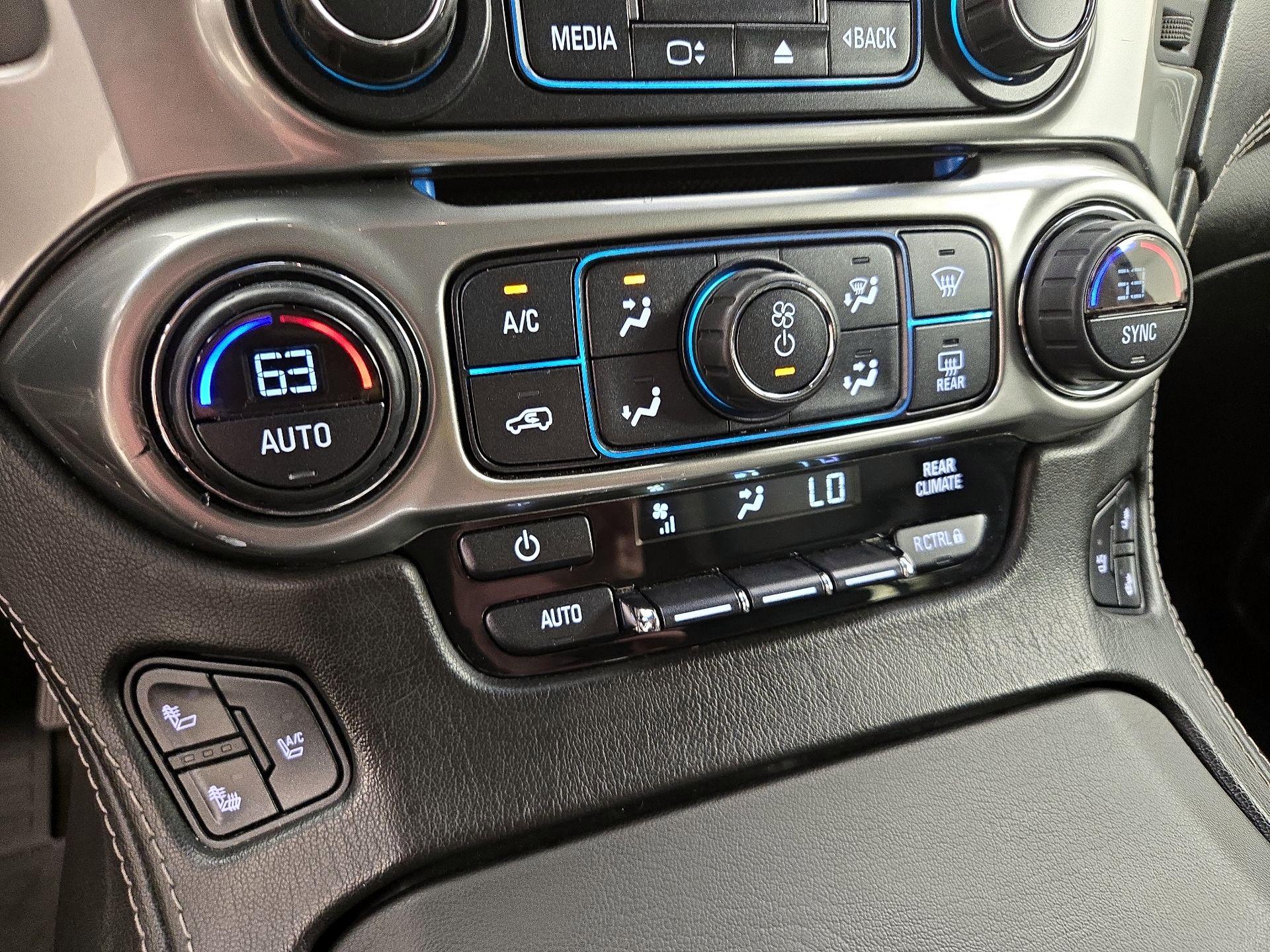 Thumbnail: 2016 Chevrolet Tahoe - 17