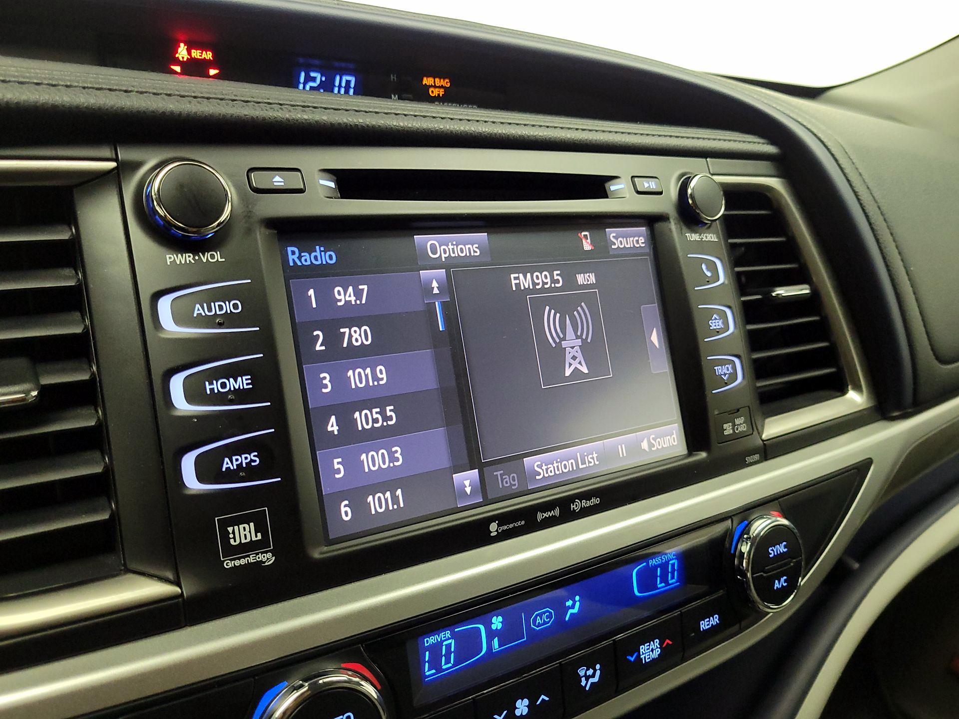 Thumbnail: 2019 Toyota Highlander - 16