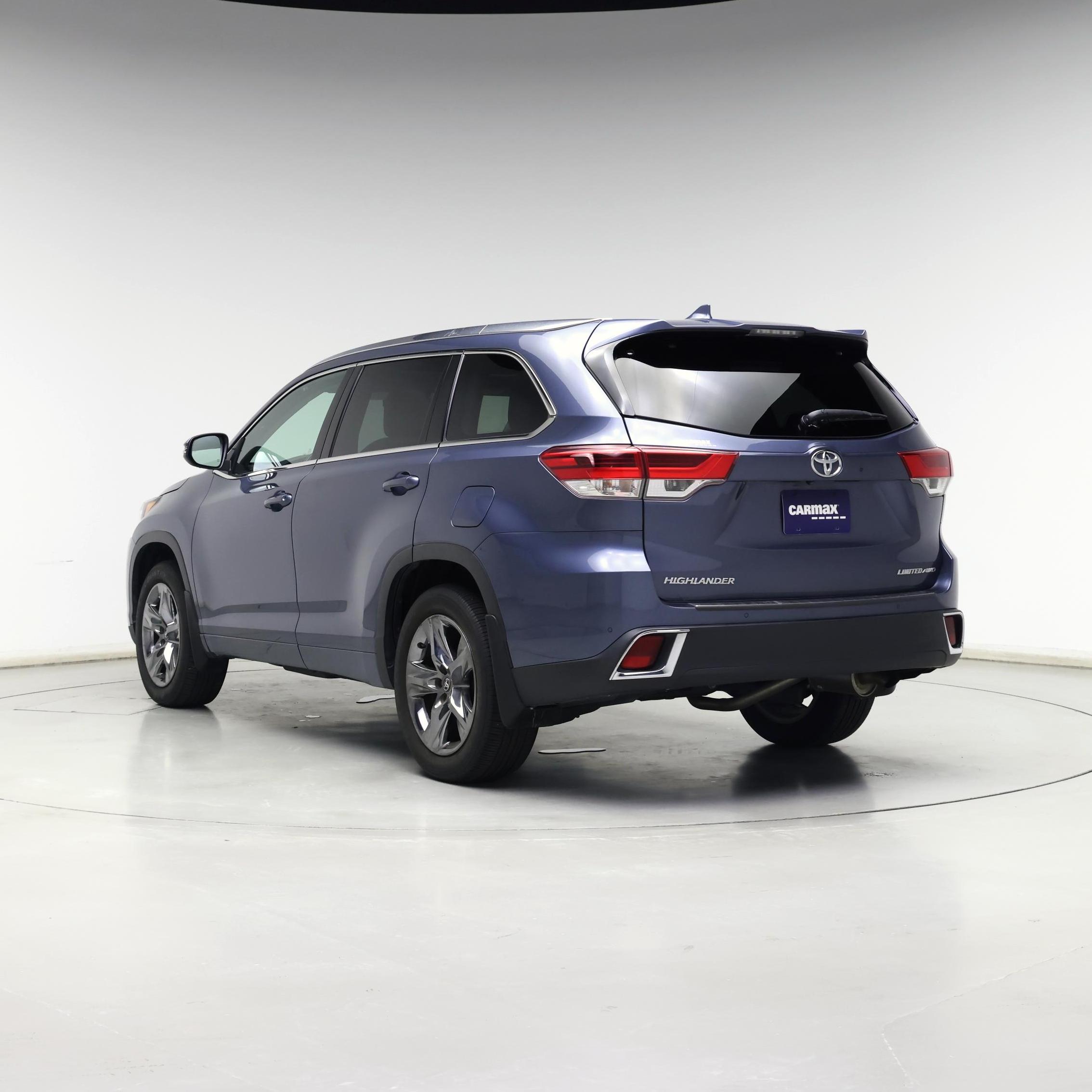 Thumbnail: 2019 Toyota Highlander - 2
