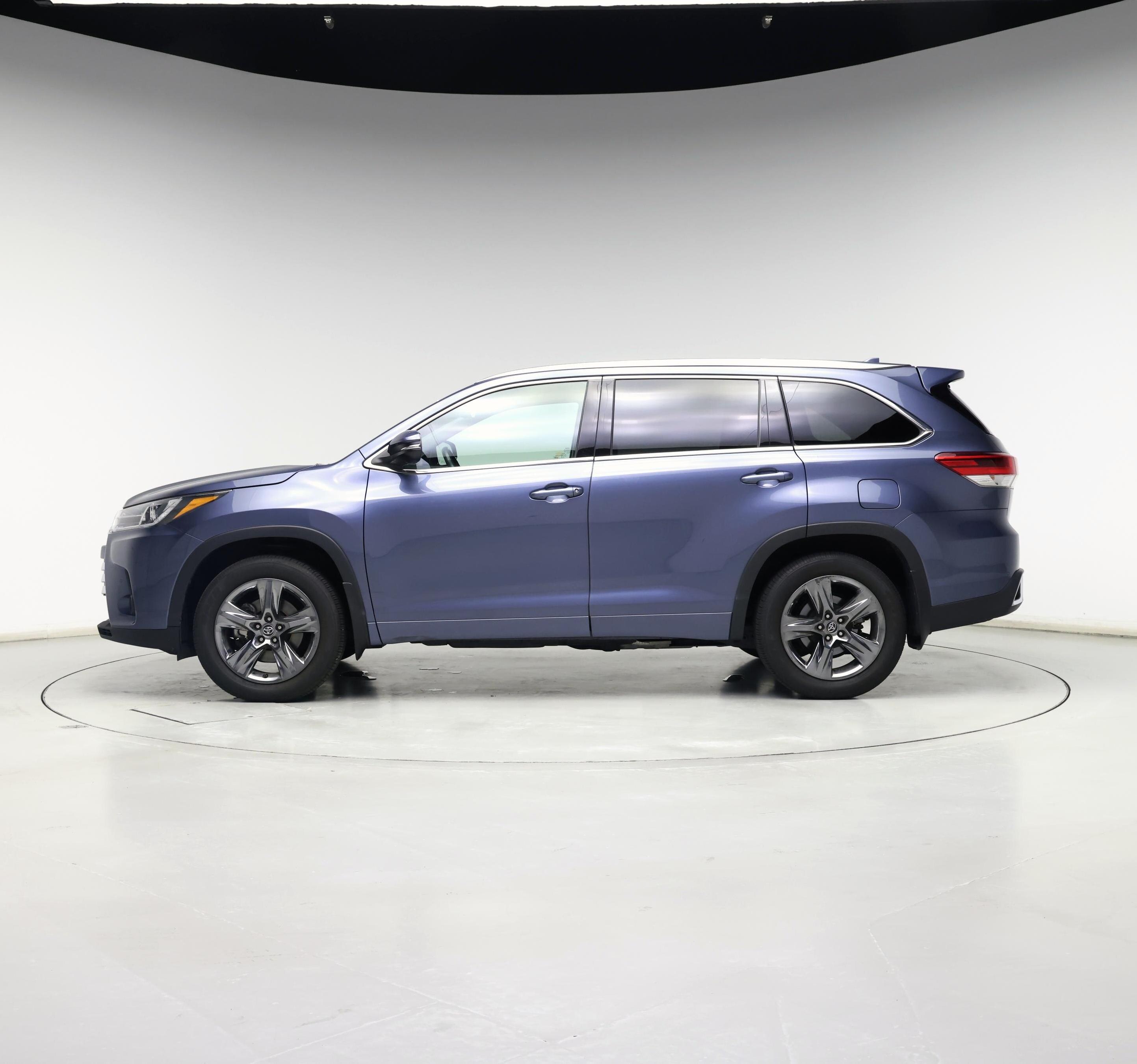 Thumbnail: 2019 Toyota Highlander - 3