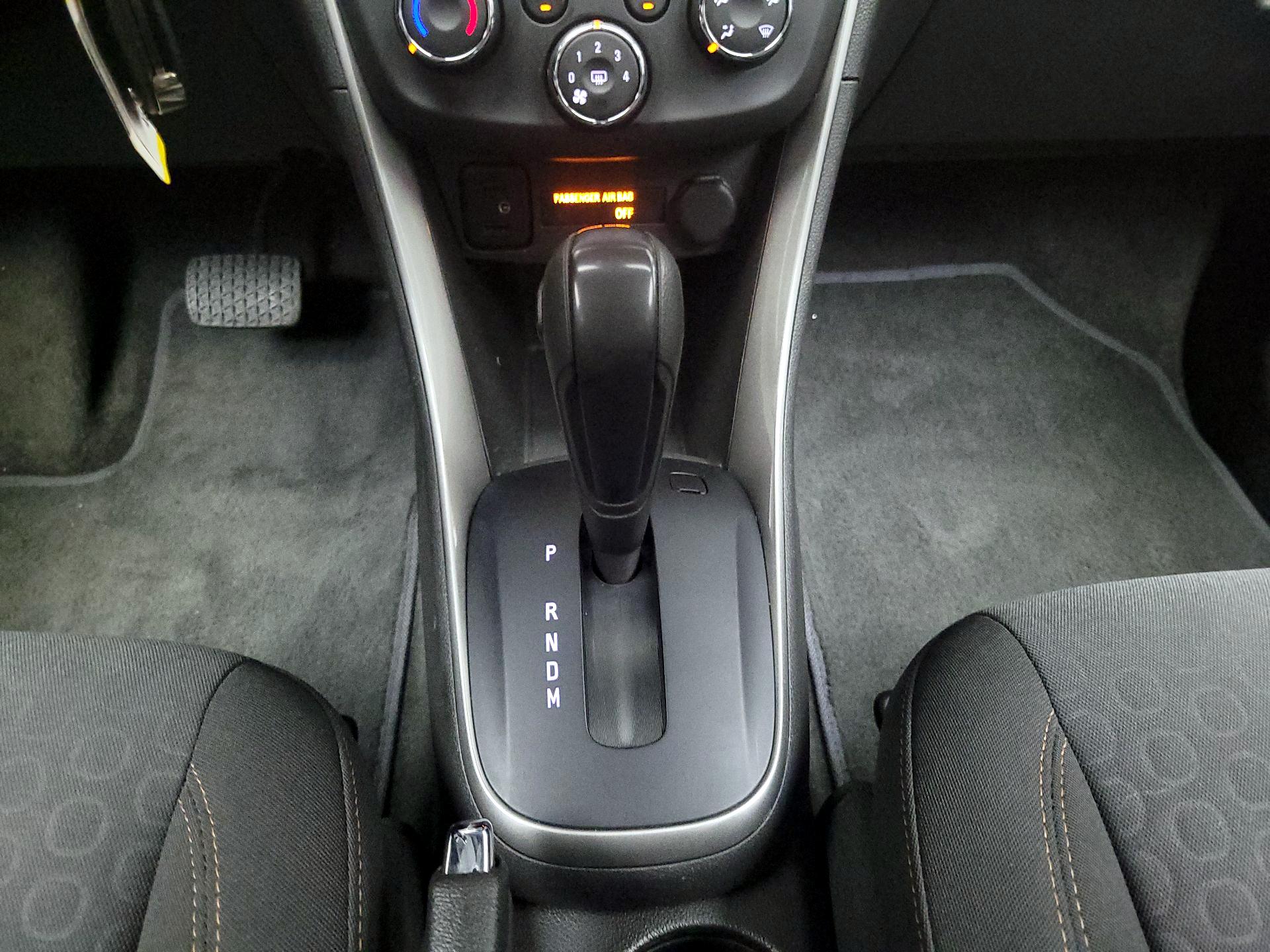 Thumbnail: 2022 Chevrolet Trax - 17