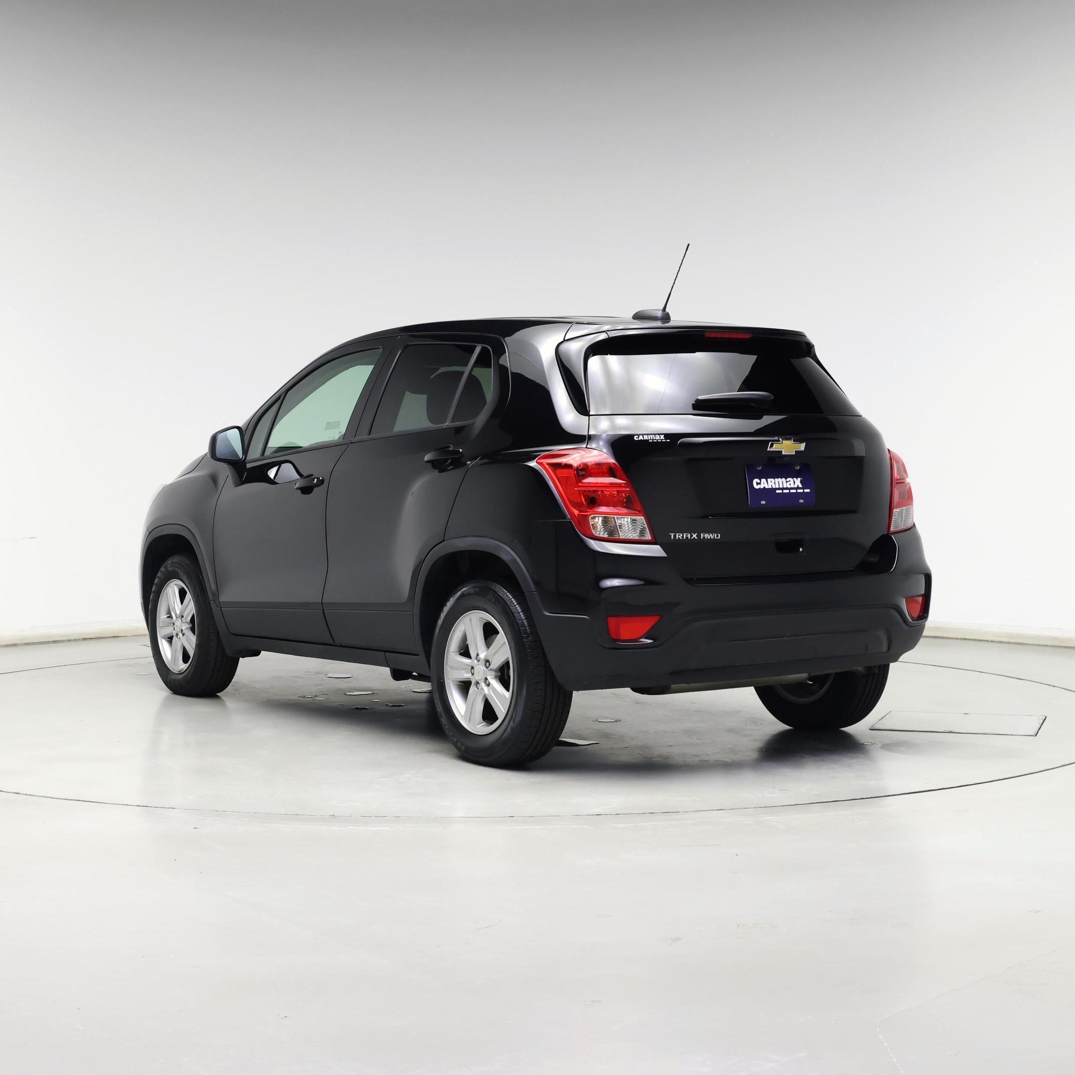 Thumbnail: 2022 Chevrolet Trax - 2