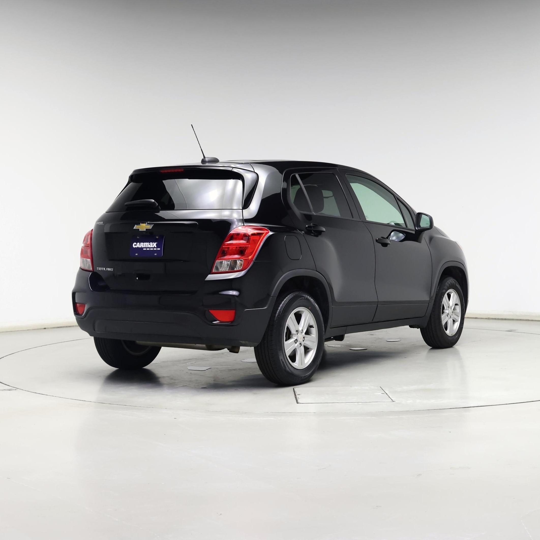 Thumbnail: 2022 Chevrolet Trax - 8