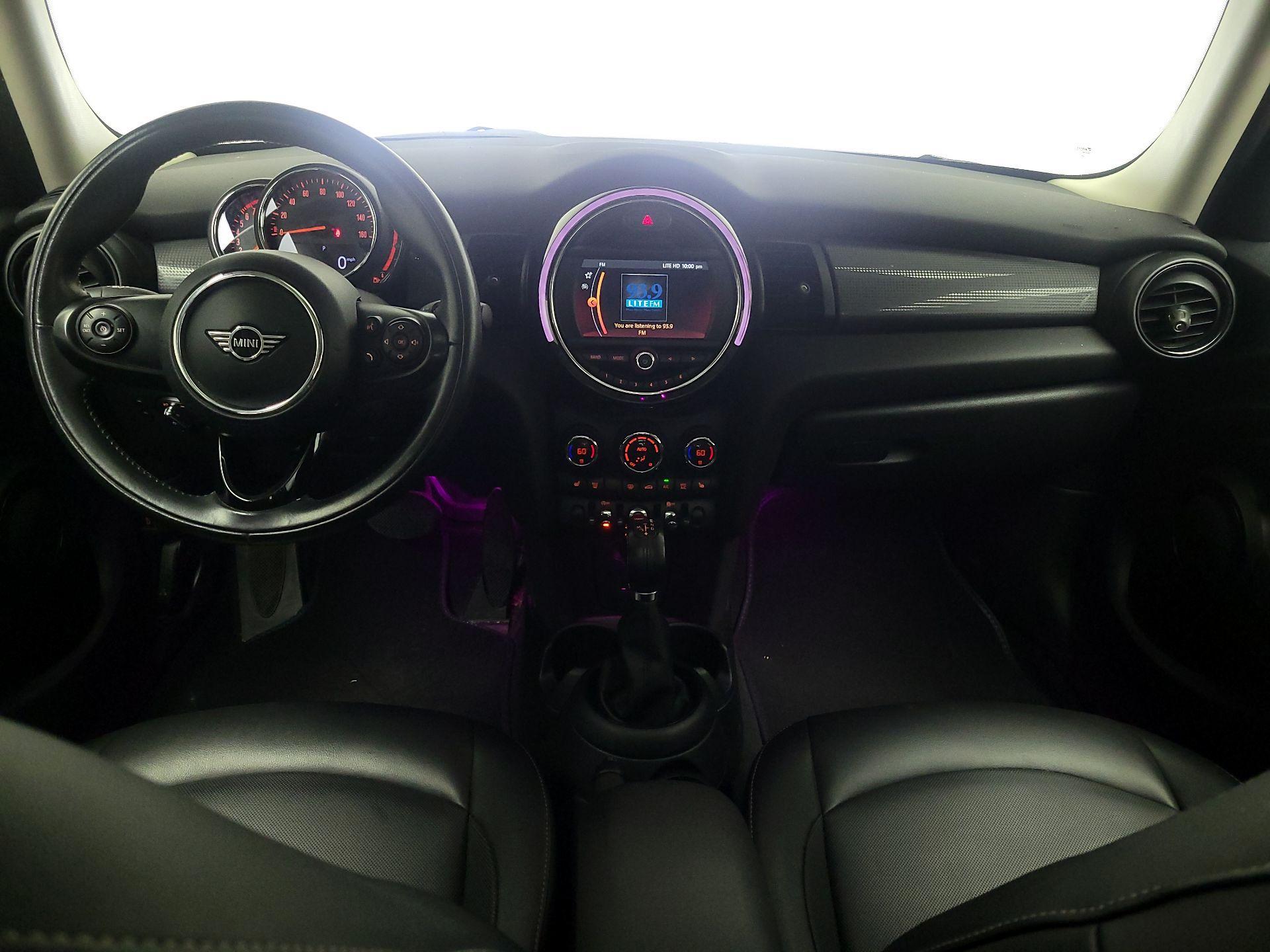 Thumbnail: 2019 MINI Cooper Hardtop - 9
