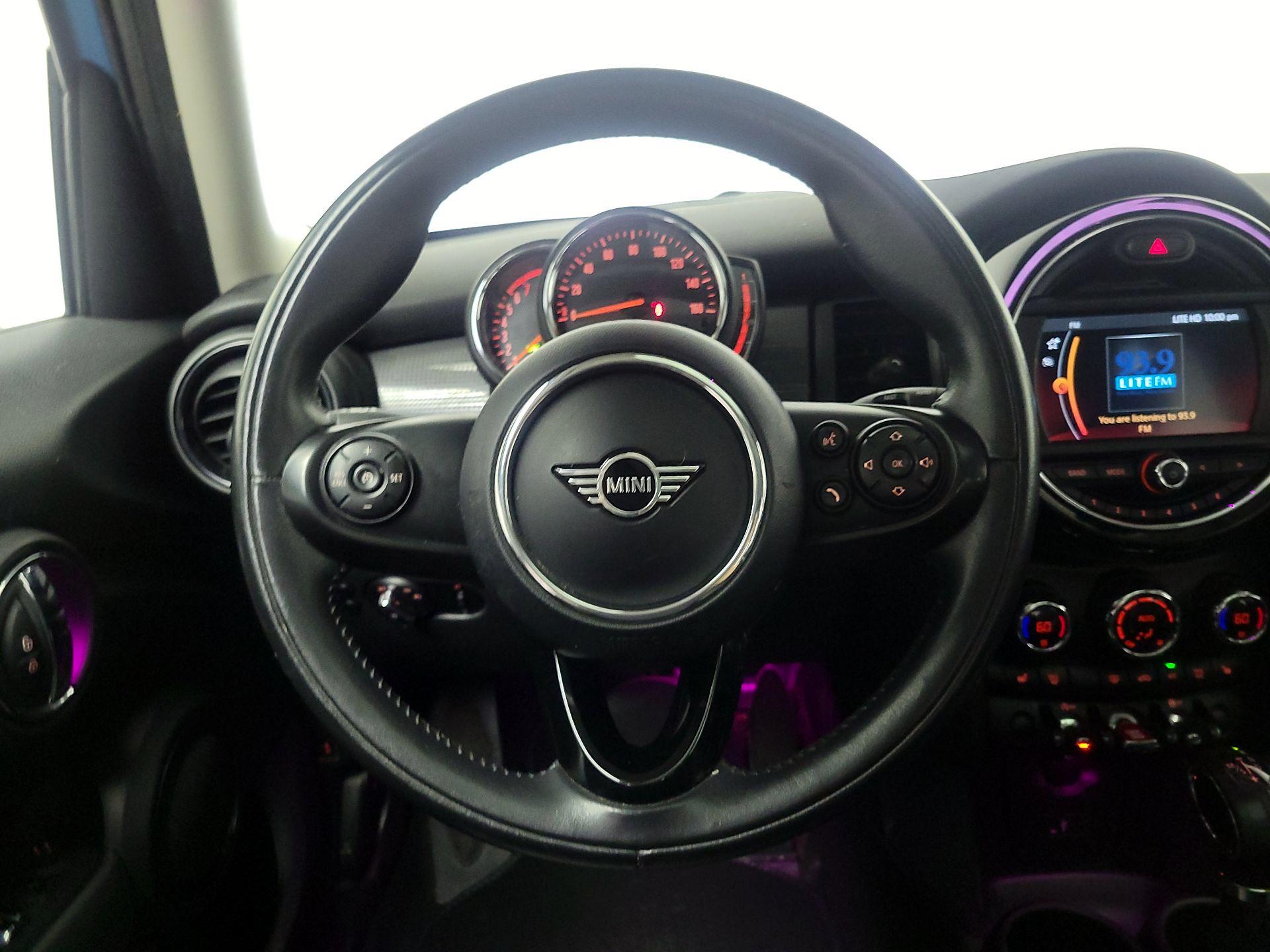 Thumbnail: 2019 MINI Cooper Hardtop - 10