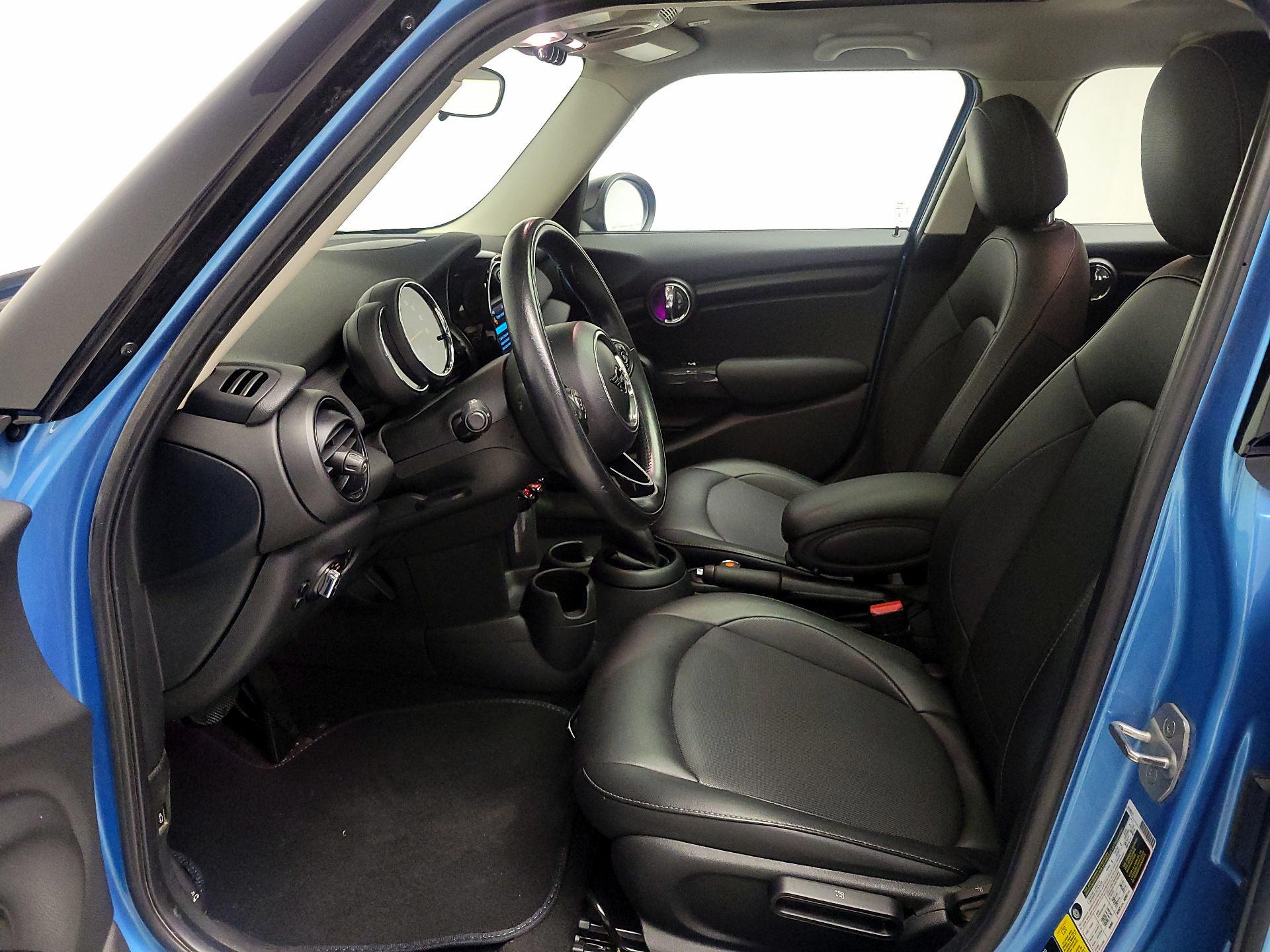 Thumbnail: 2019 MINI Cooper Hardtop - 11