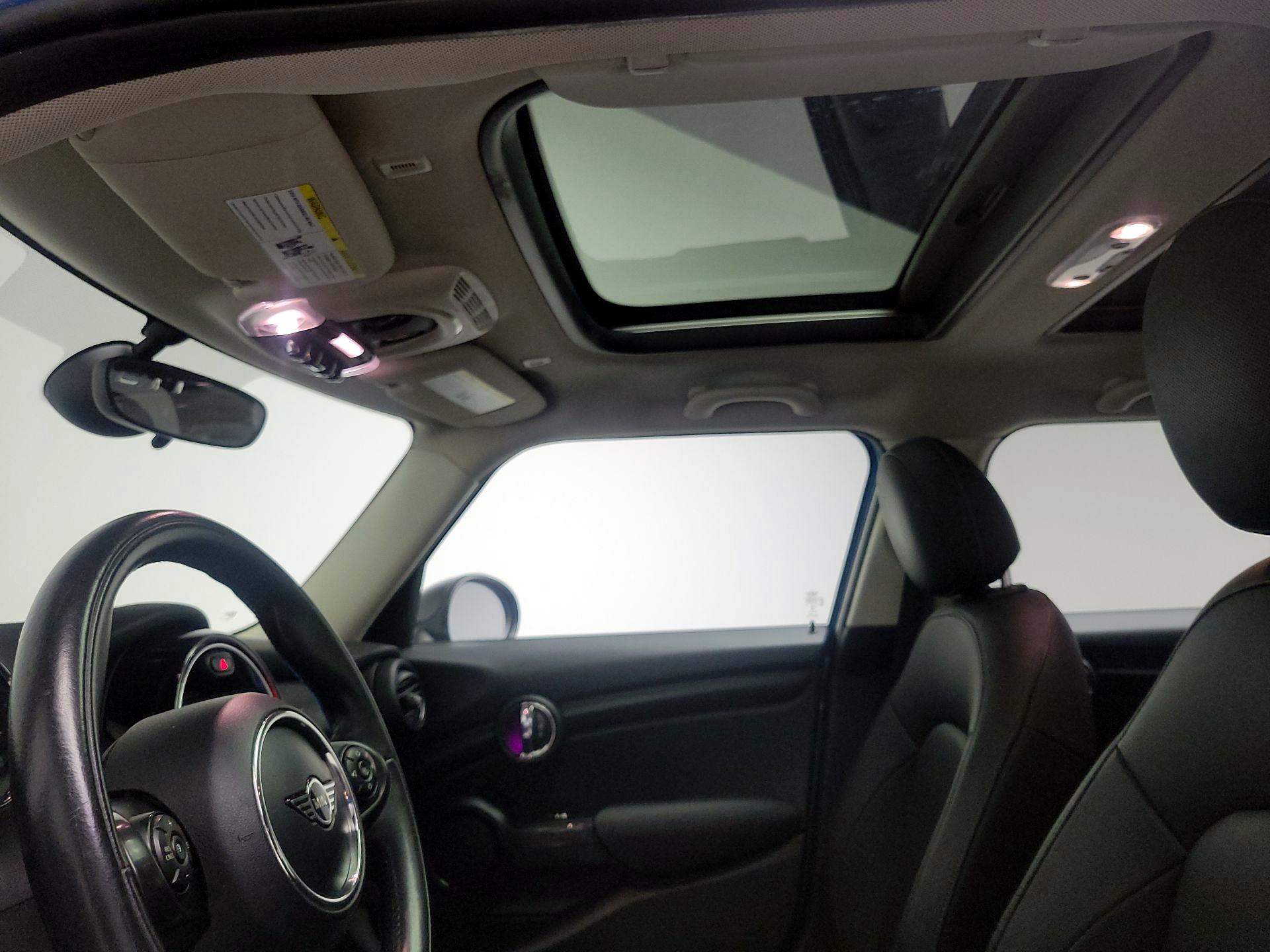 Thumbnail: 2019 MINI Cooper Hardtop - 19