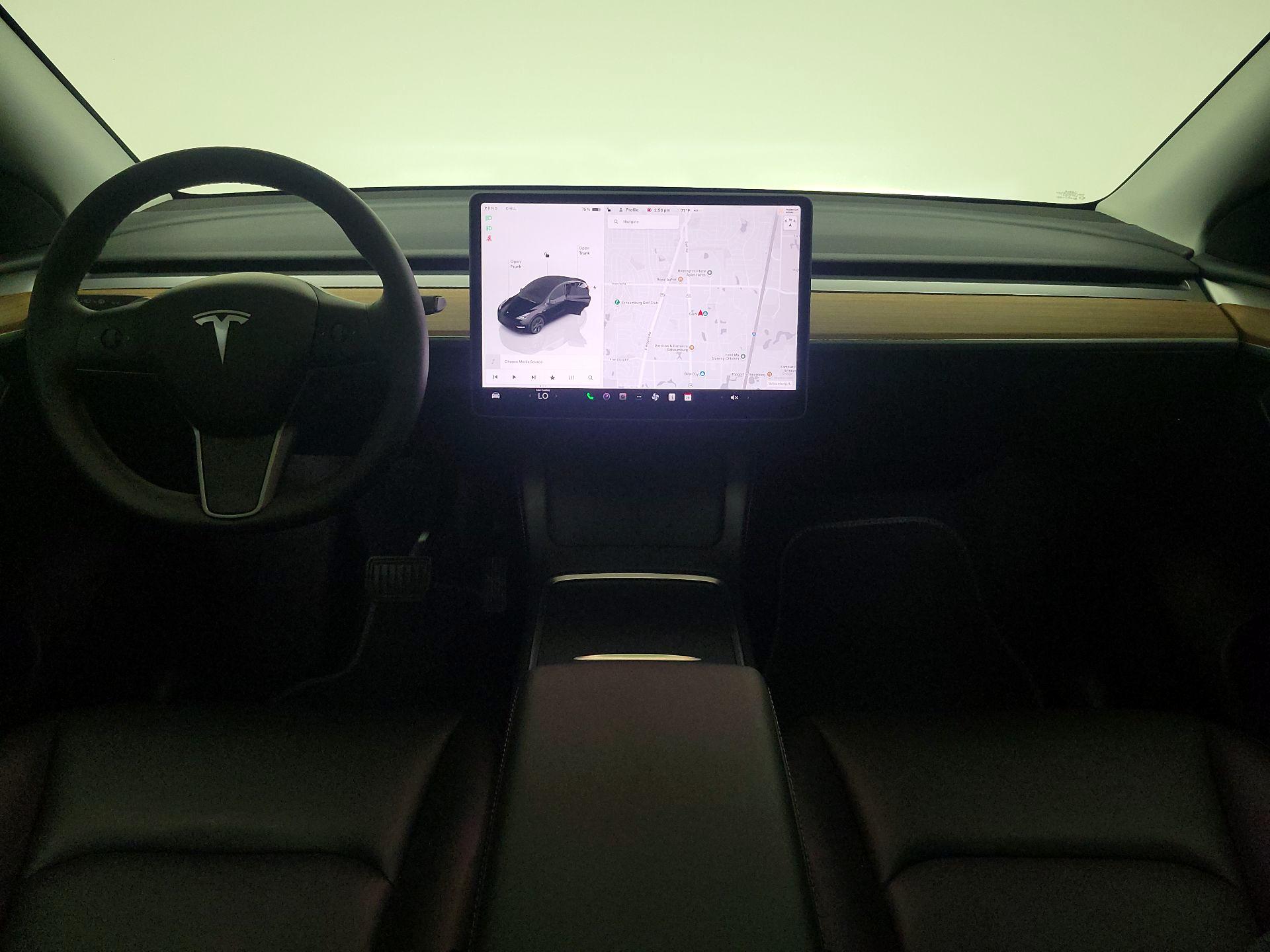Thumbnail: 2025 Tesla Model Y - 9
