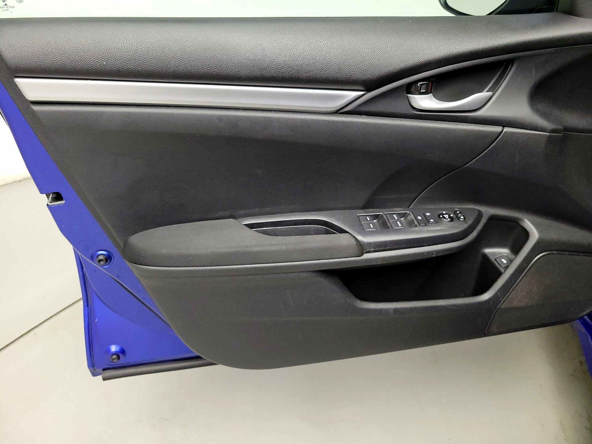 Thumbnail: 2020 Honda Civic - 12