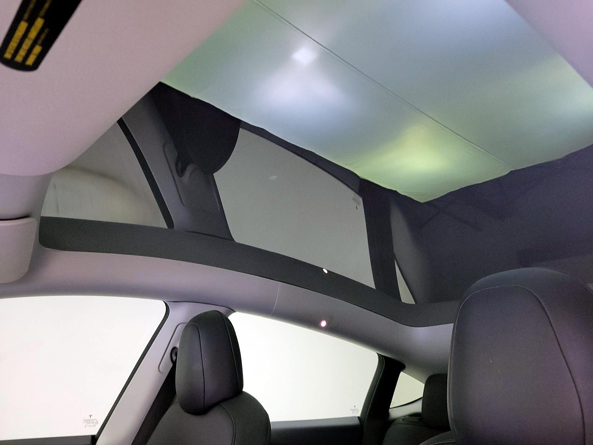 Thumbnail: 2022 Tesla Model Y - 18