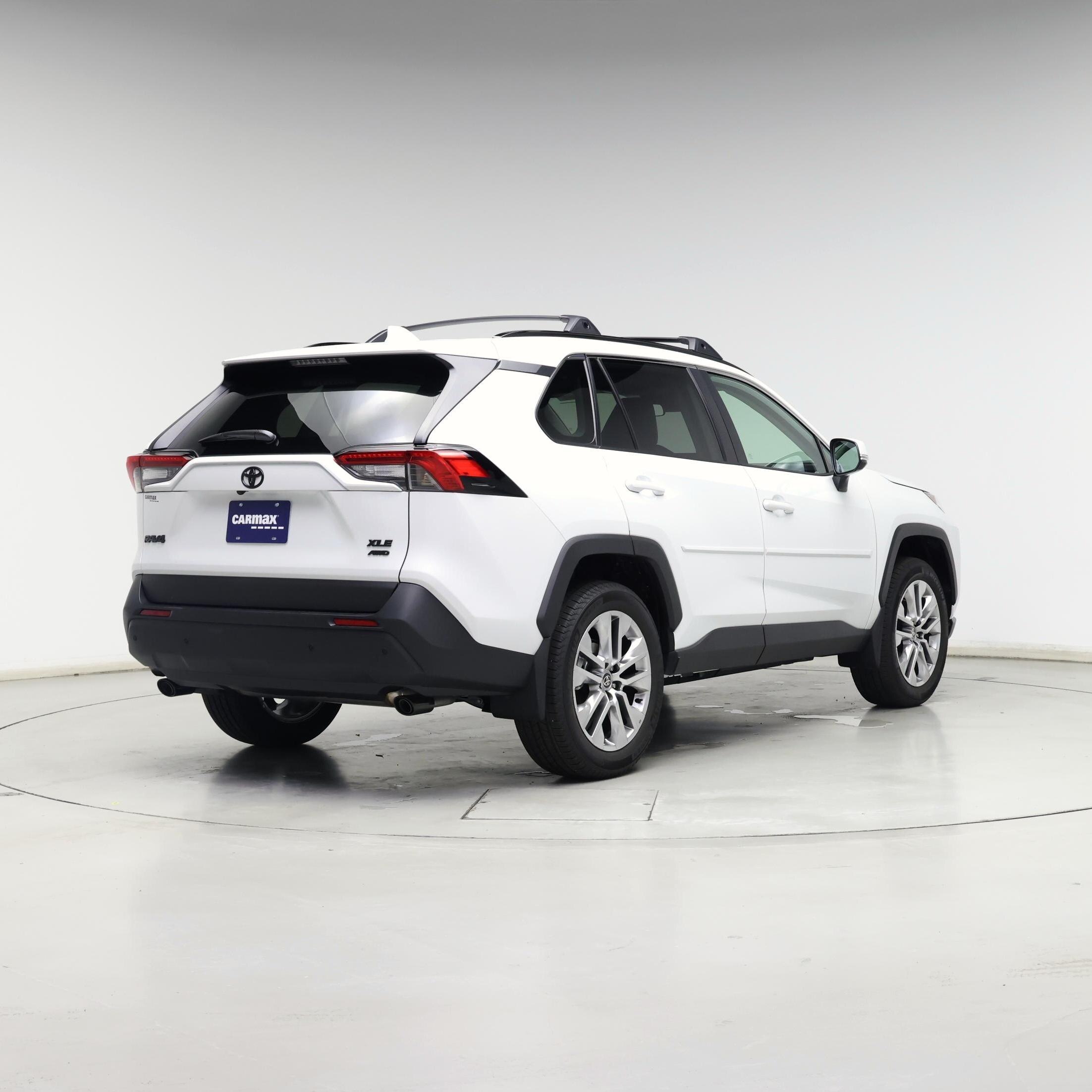Thumbnail: 2025 Toyota RAV4 - 8
