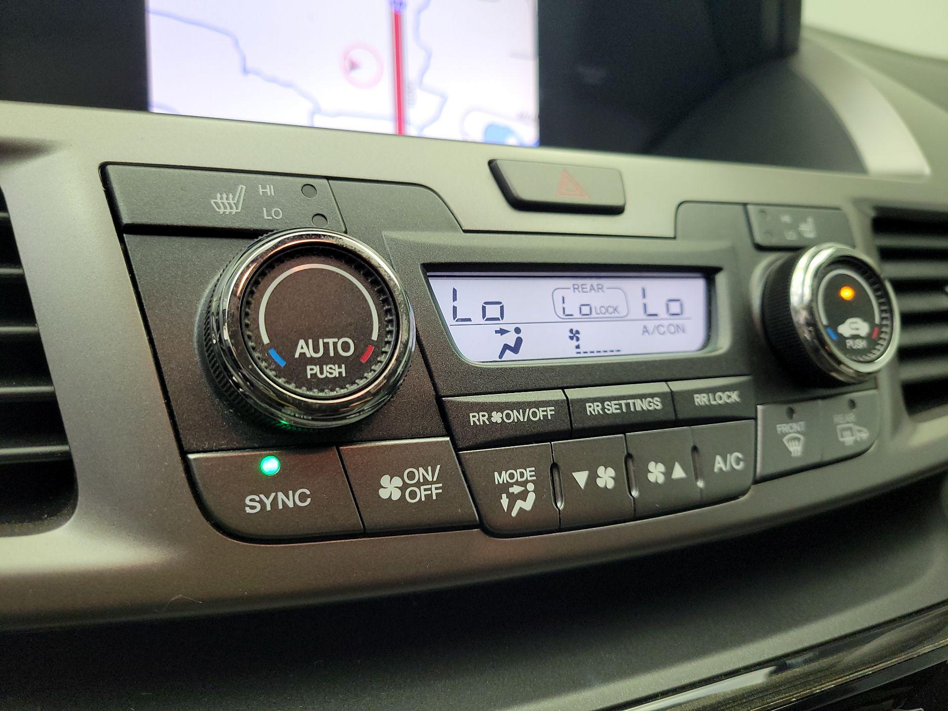 Thumbnail: 2016 Honda Odyssey - 16