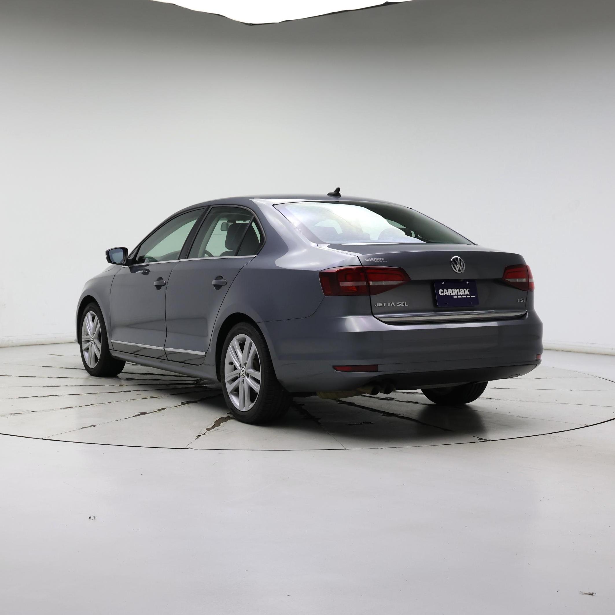 Thumbnail: 2017 Volkswagen Jetta - 2