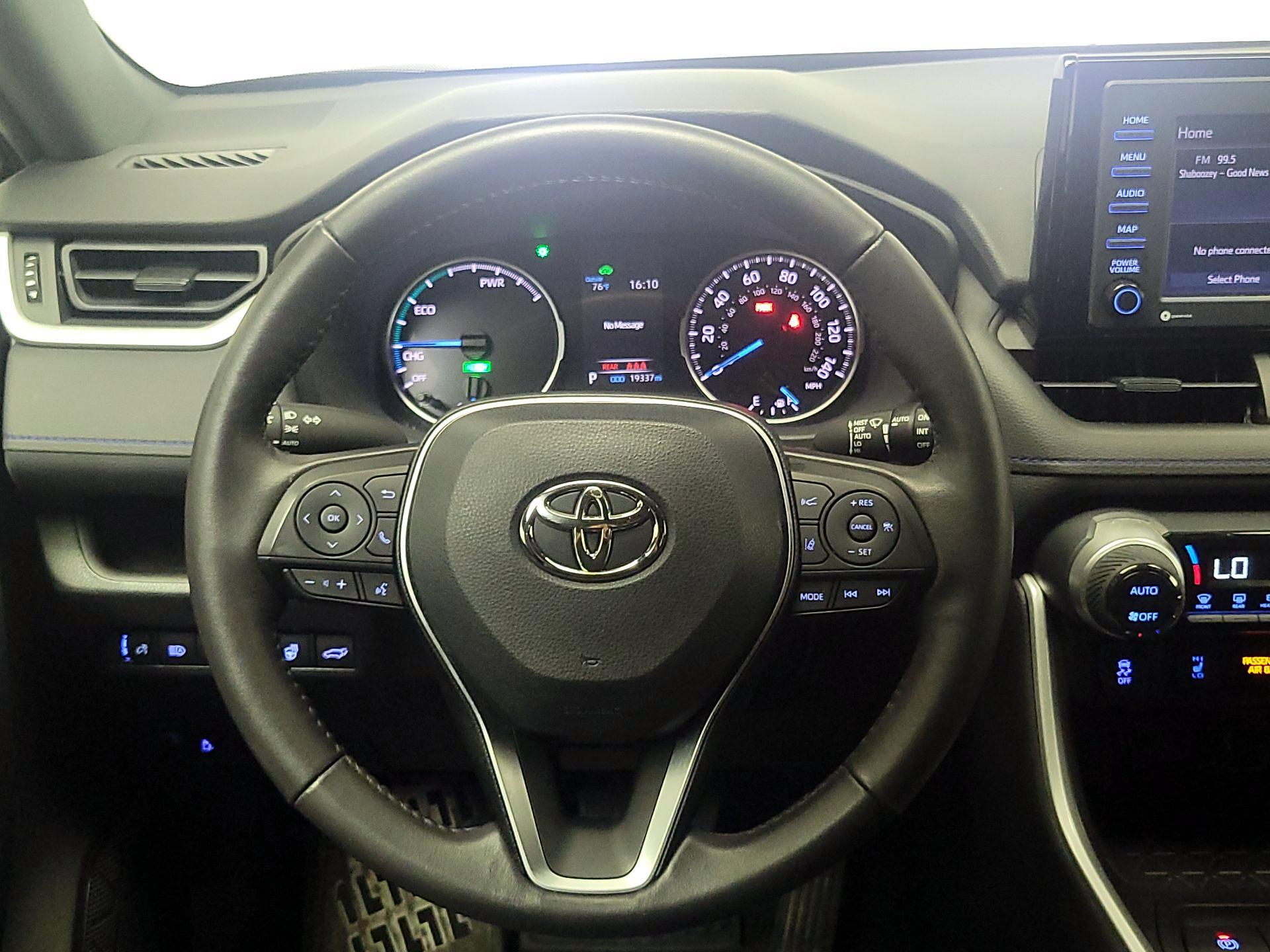 Thumbnail: 2022 Toyota RAV4 - 10