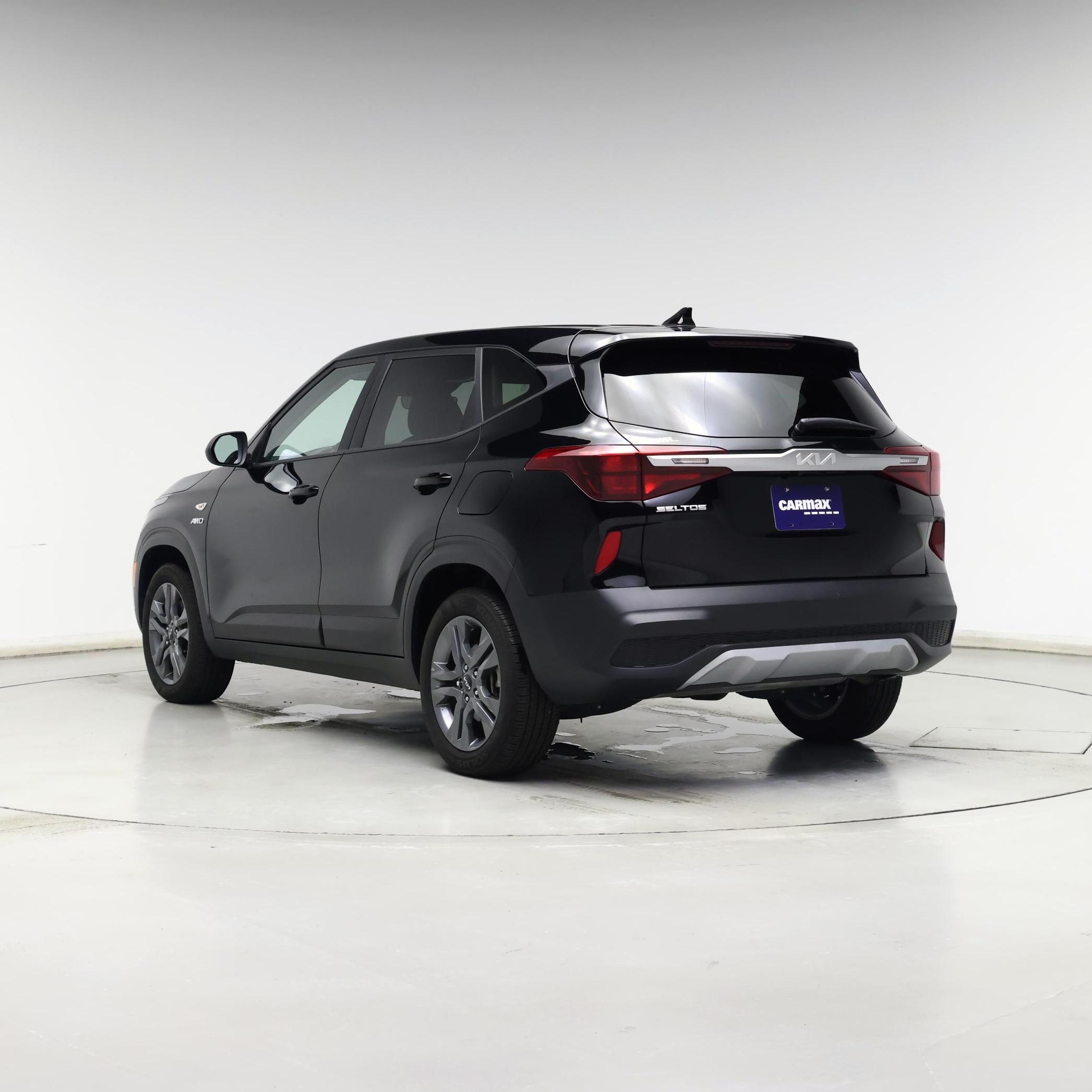 Thumbnail: 2023 Kia Seltos - 2