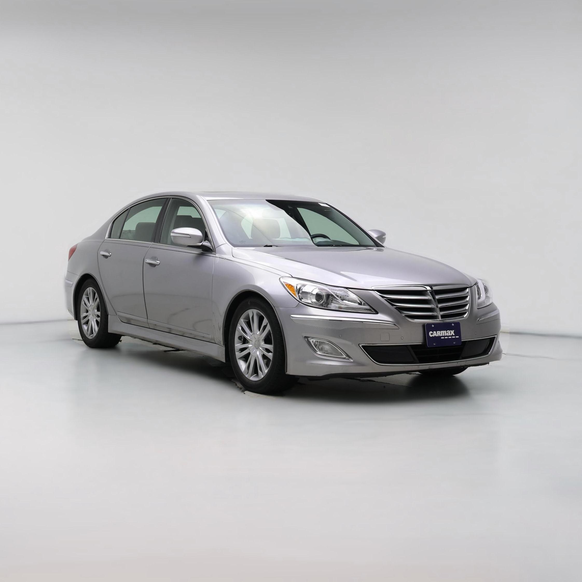 Thumbnail: 2013 Hyundai Genesis - 1
