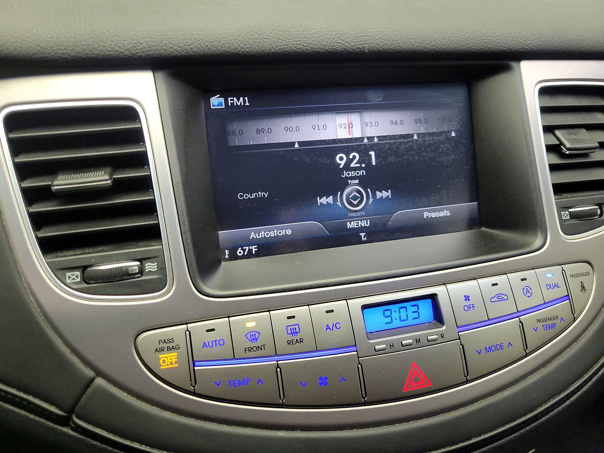 Thumbnail: 2013 Hyundai Genesis - 16